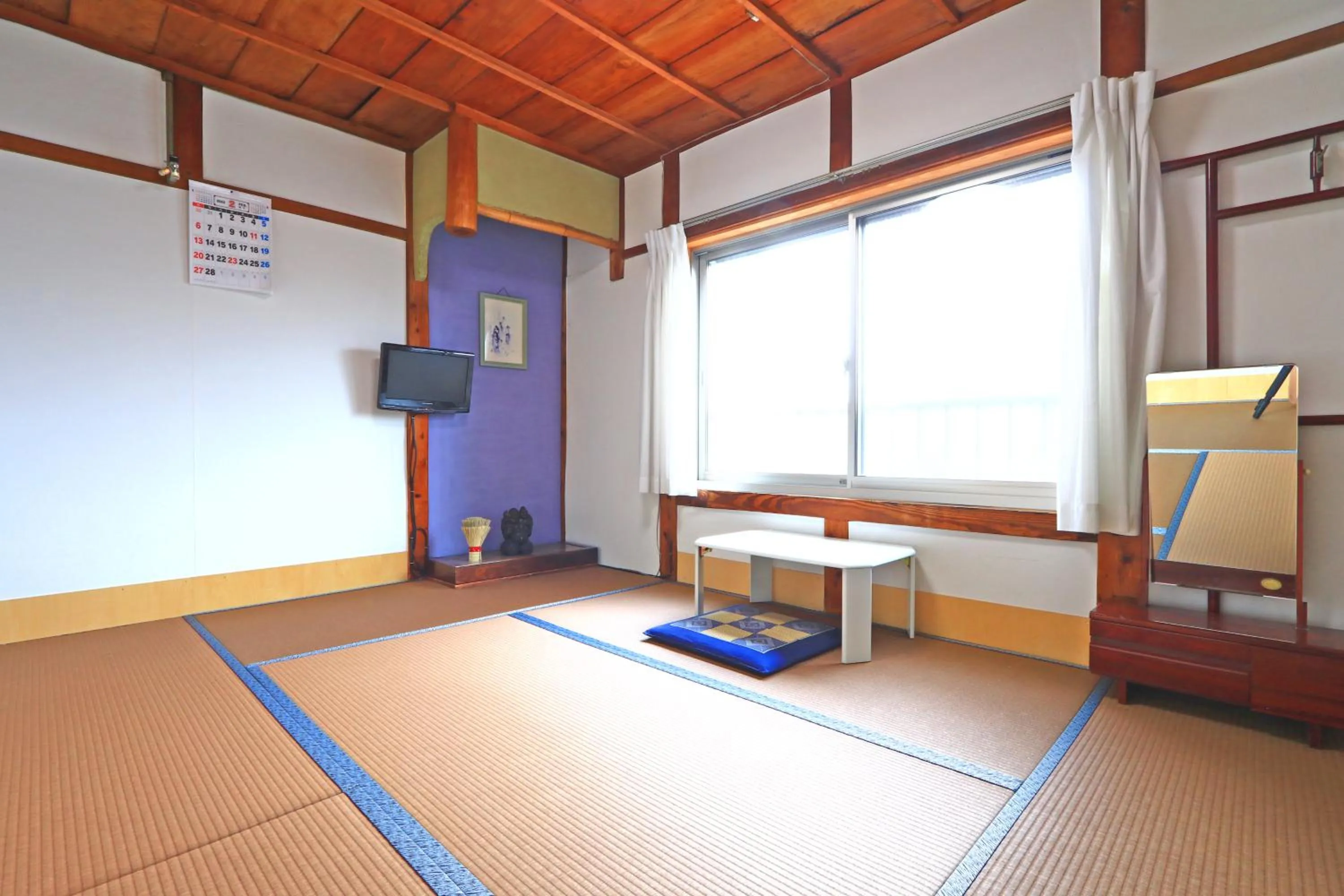 Photo of the whole room in Marumo Ryokan