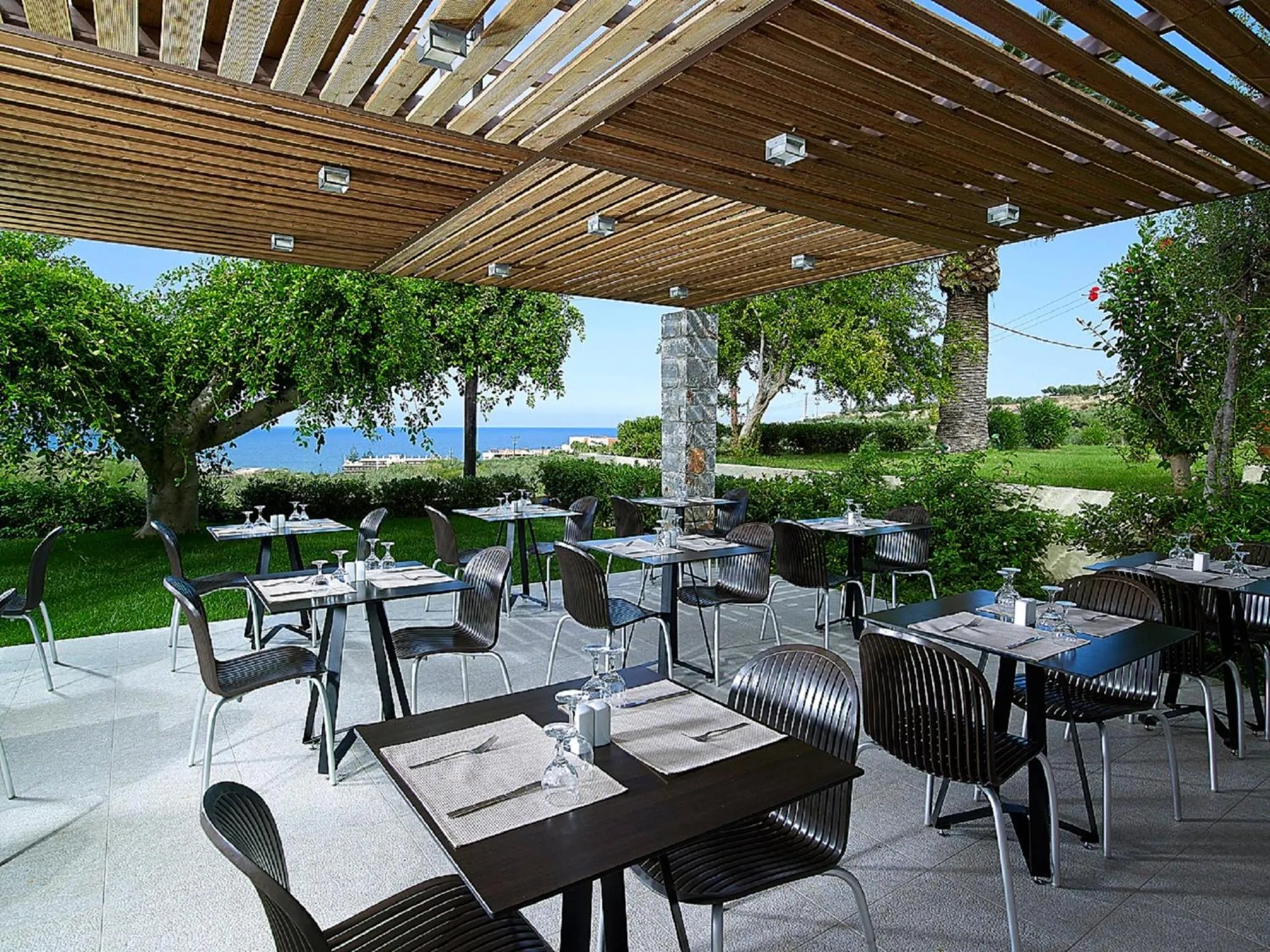 Restaurant/places to eat in Eleftheria Hotel