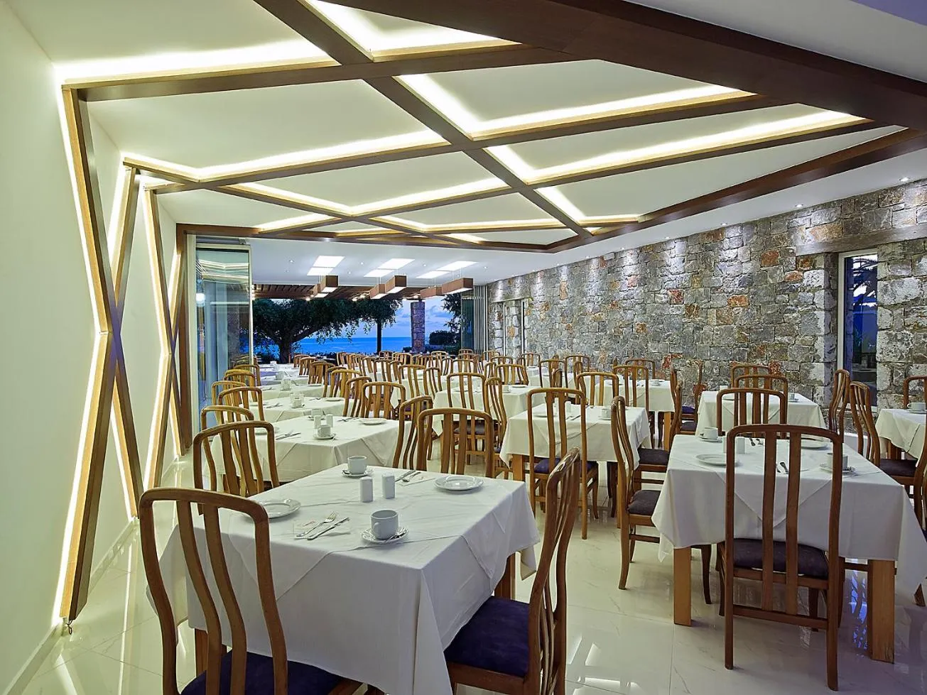 Restaurant/places to eat in Eleftheria Hotel