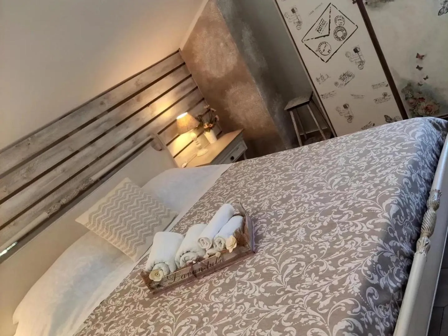 Bed in Grotta dei Puntali B&B