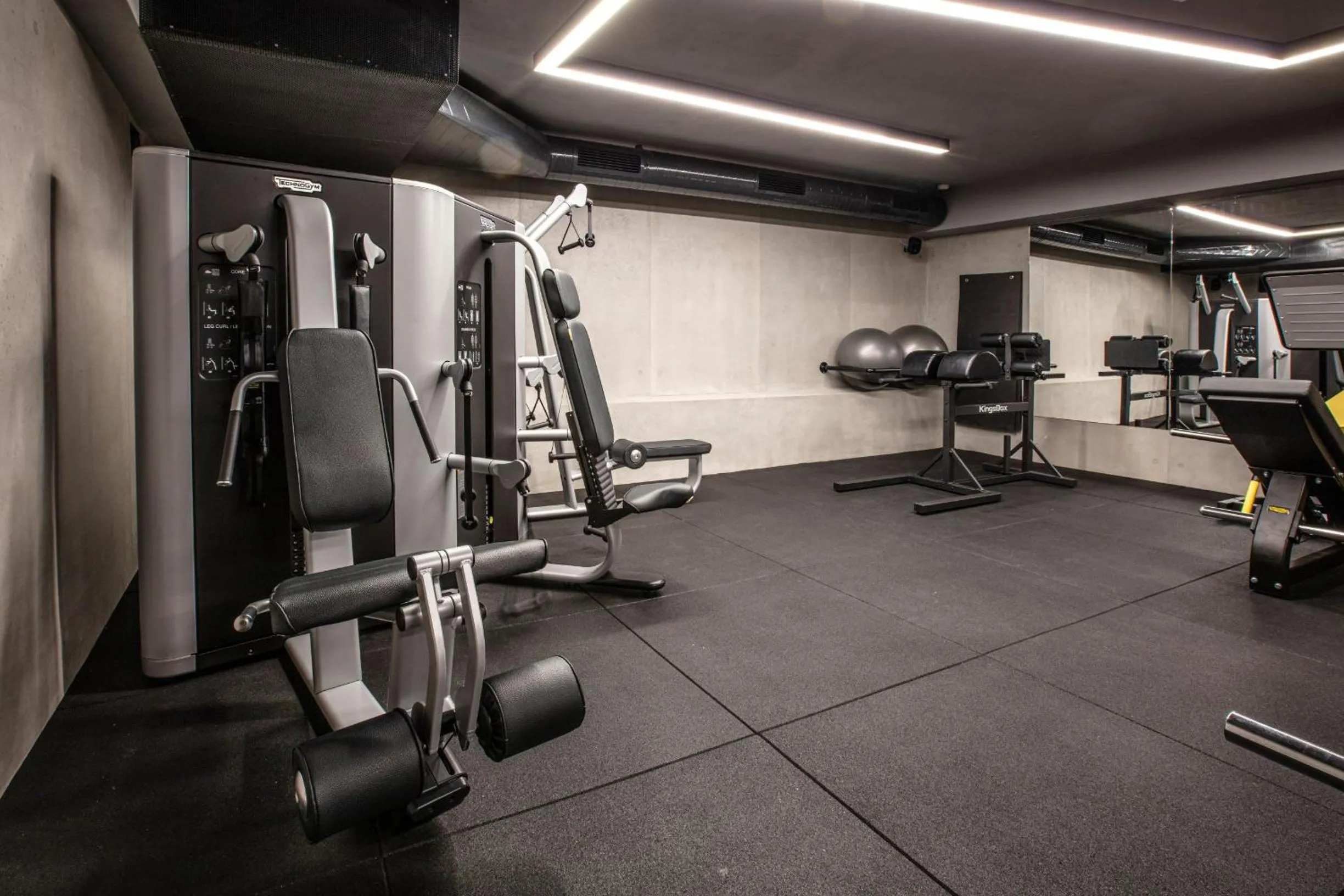 Fitness centre/facilities in Ilayda Avantgarde Hotel