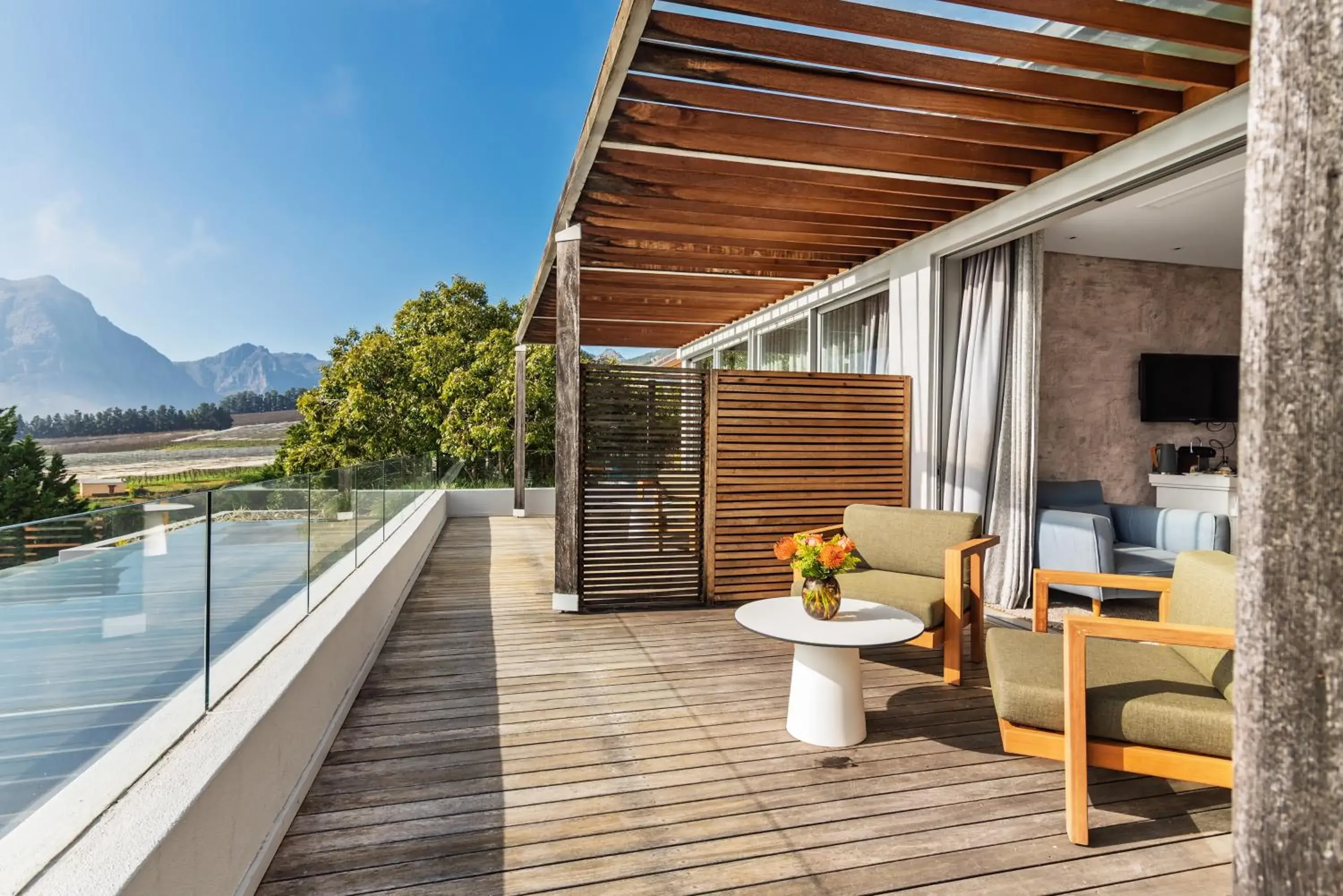 Luxury Double Room in Clouds Estate Luxury Double Room in Clouds Estate