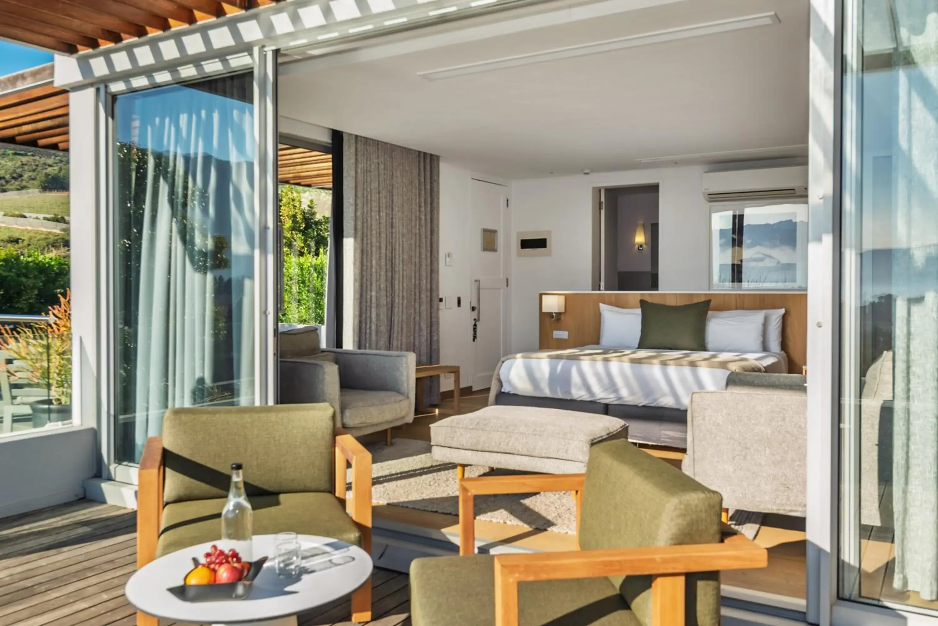 Superior Room with Jacuzzi in Clouds Estate Superior Room with Jacuzzi in Clouds Estate