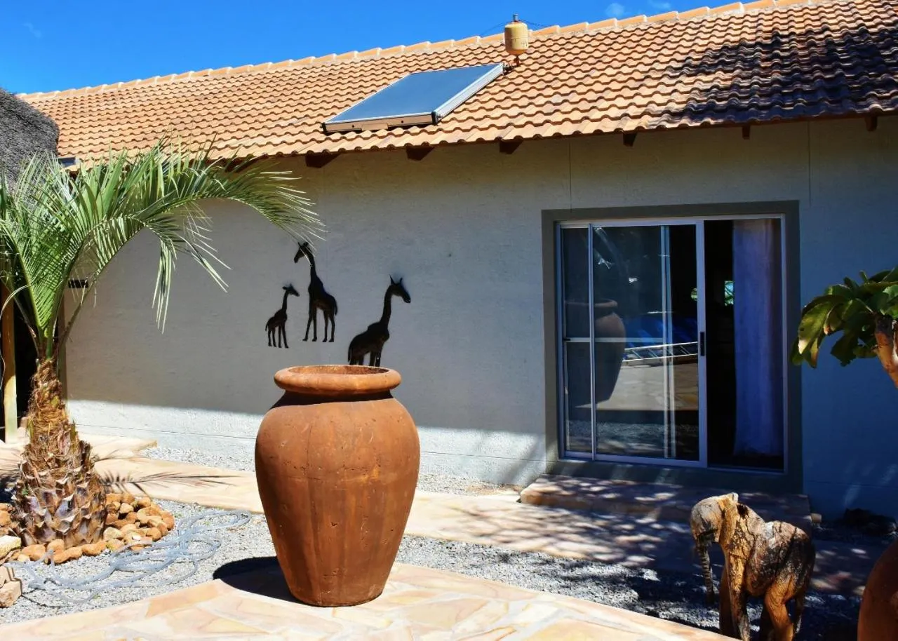 Decorative detail in Kamaku Guesthouse cc