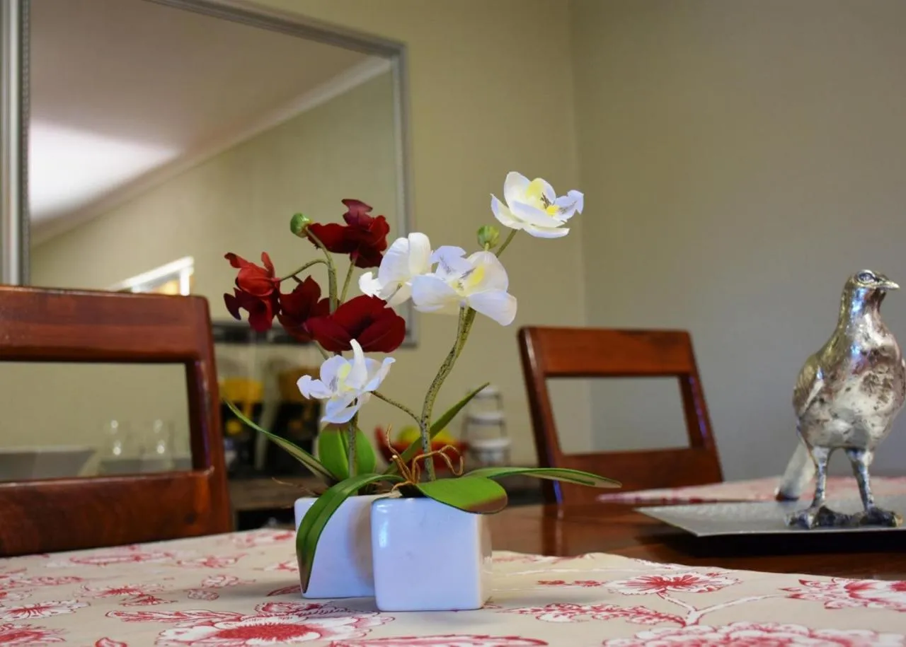 Dining area in Kamaku Guesthouse cc
