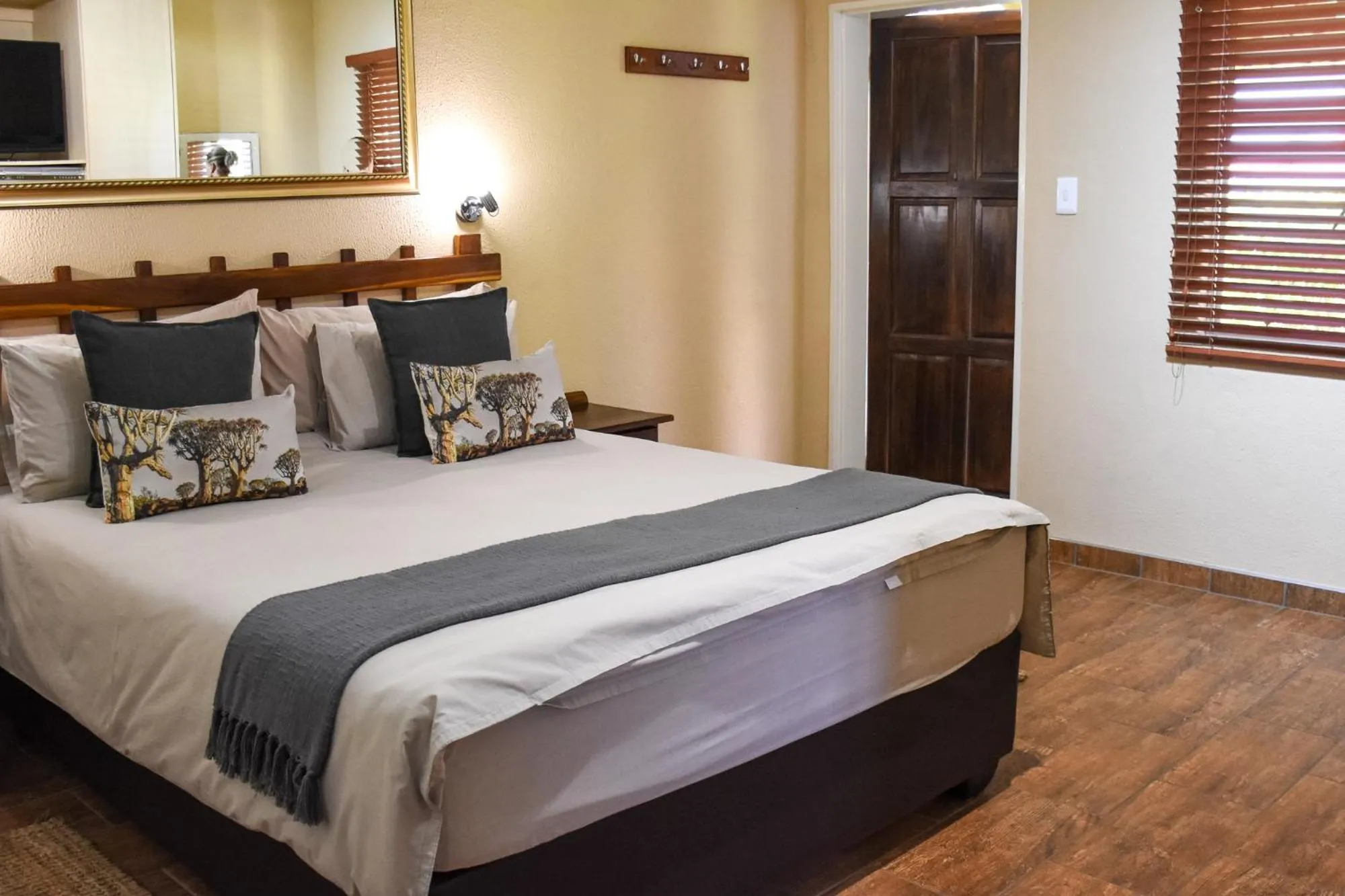 Bed in Kamaku Guesthouse cc