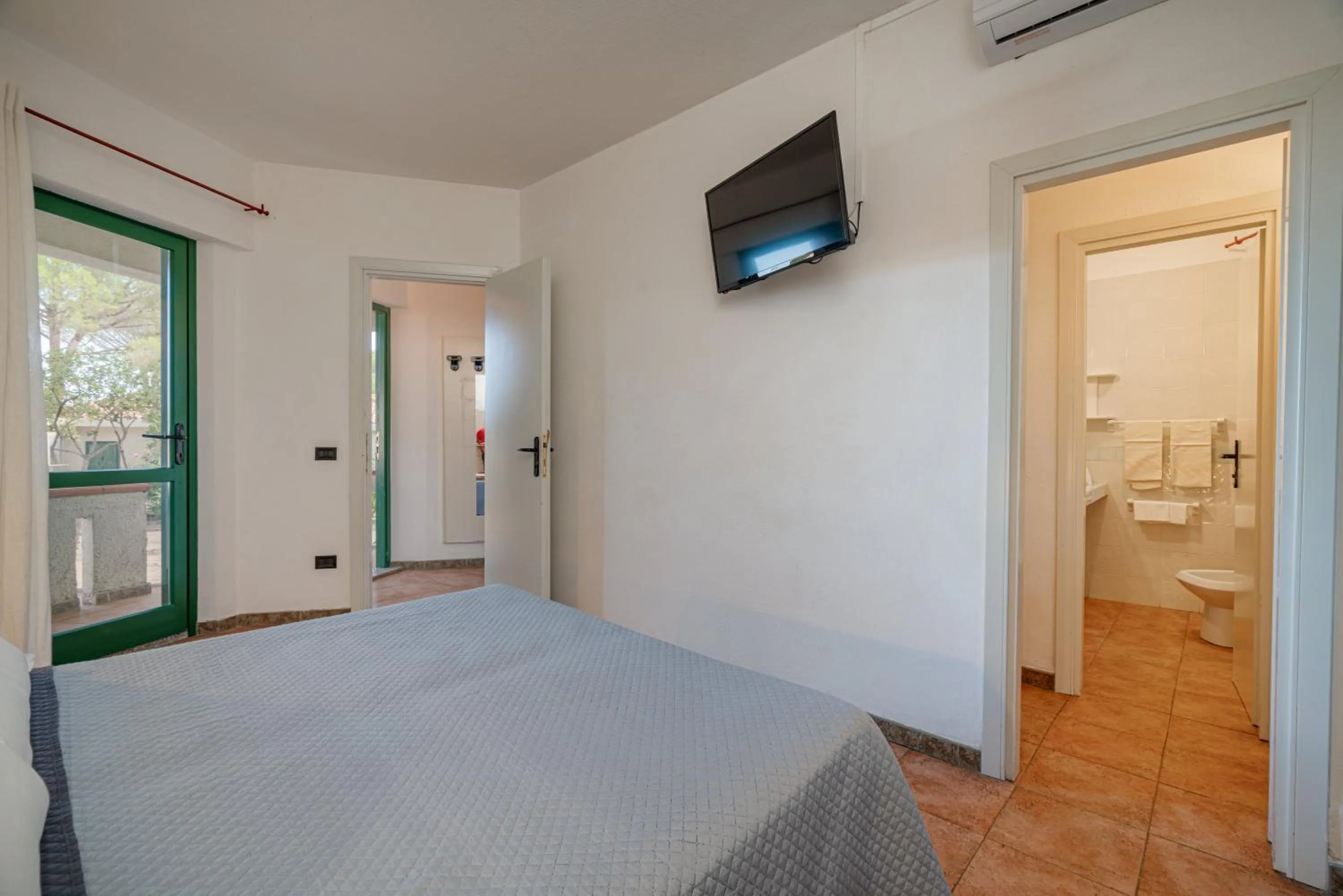 Bedroom, Bed in Club Esse Cala Bitta