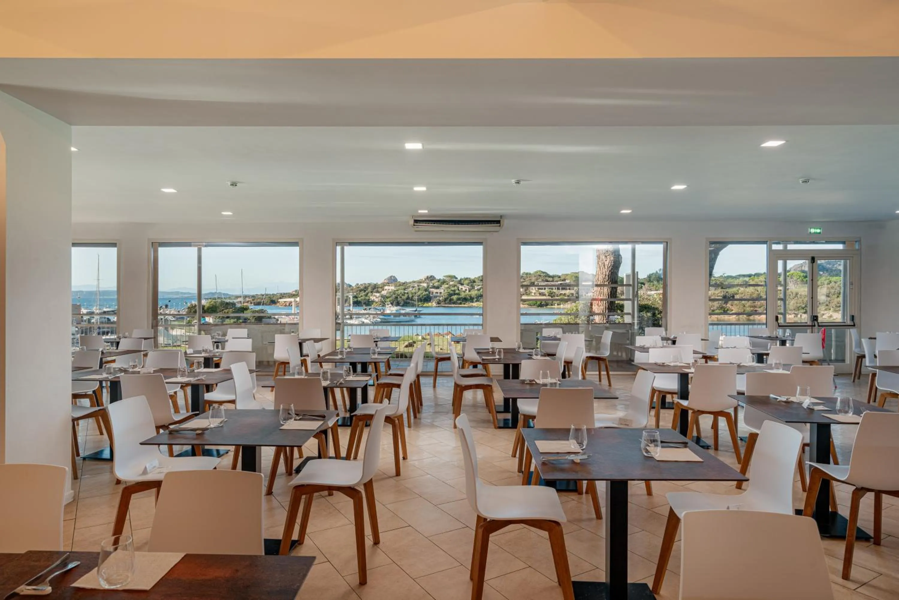 Restaurant/places to eat in Club Esse Cala Bitta