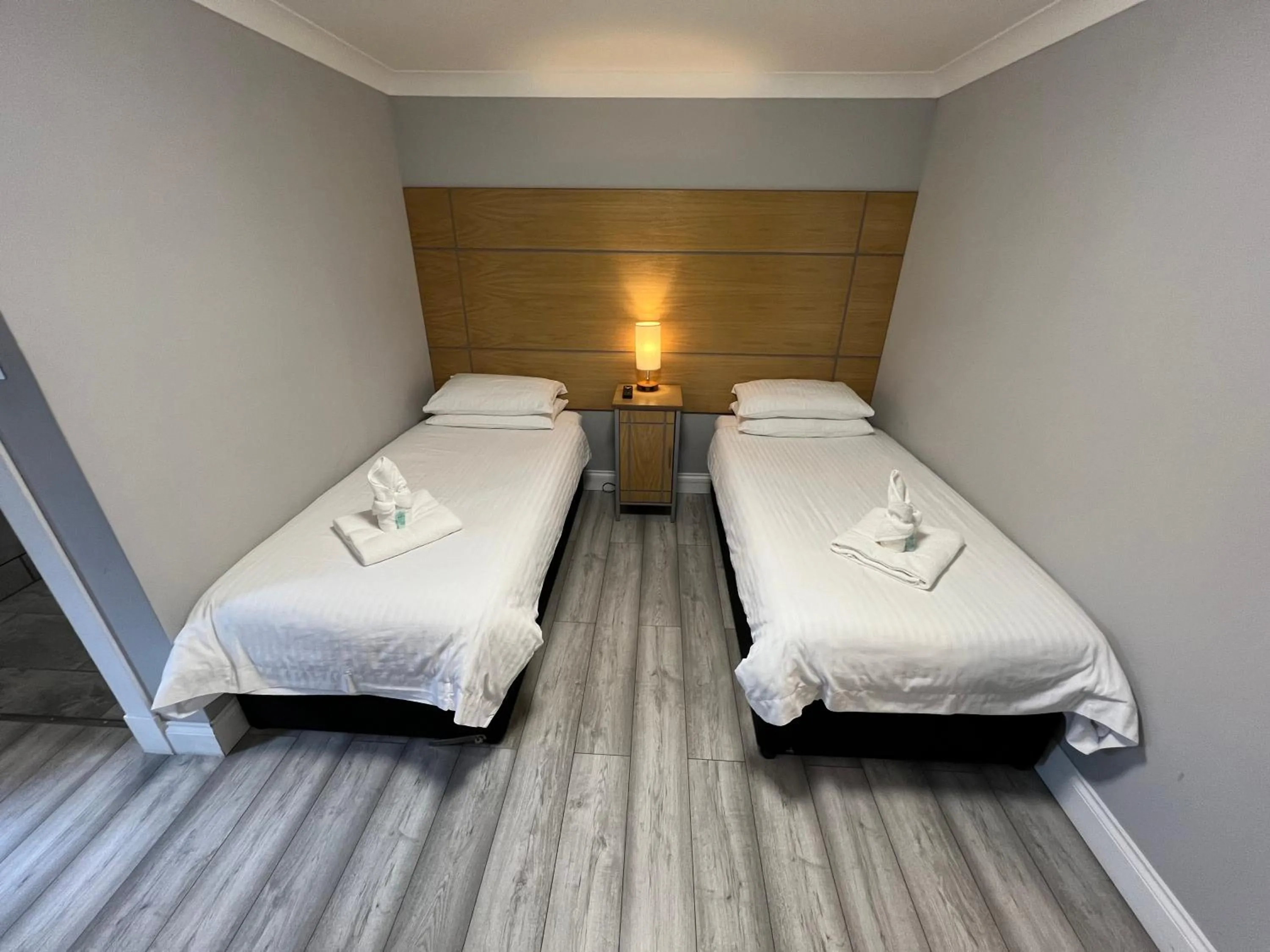 Bedroom, Bed in Auld Mill House Hotel