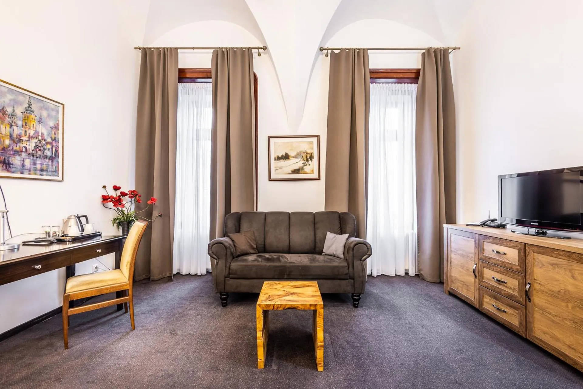 Photo of the whole room in Hotel Arcade