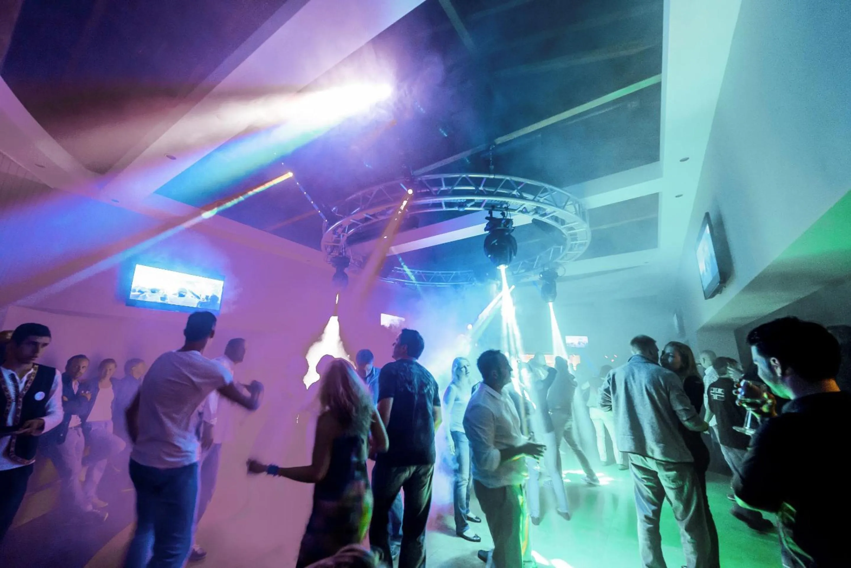 Evening entertainment in ROBINSON CAMYUVA - Adults only