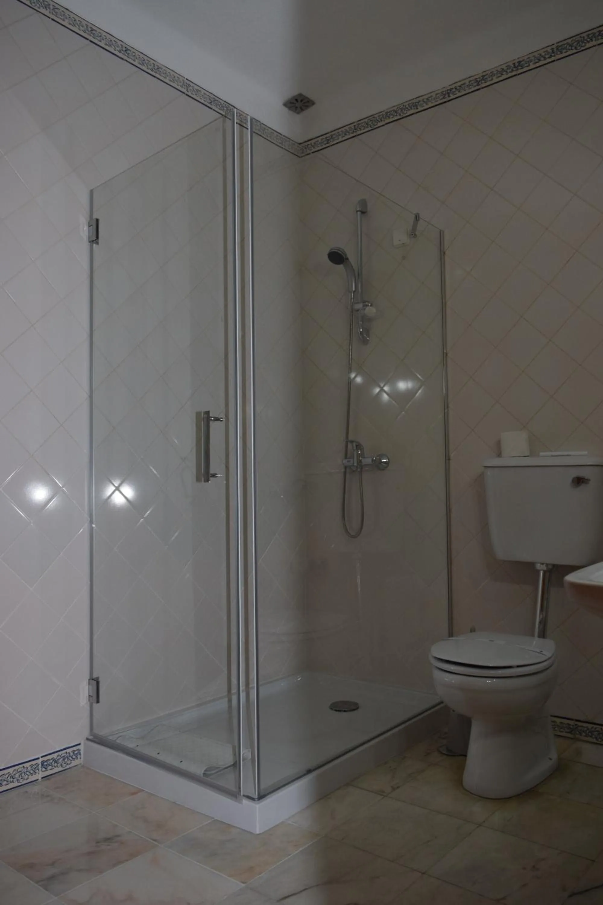 Shower in INATEL Castelo De Vide