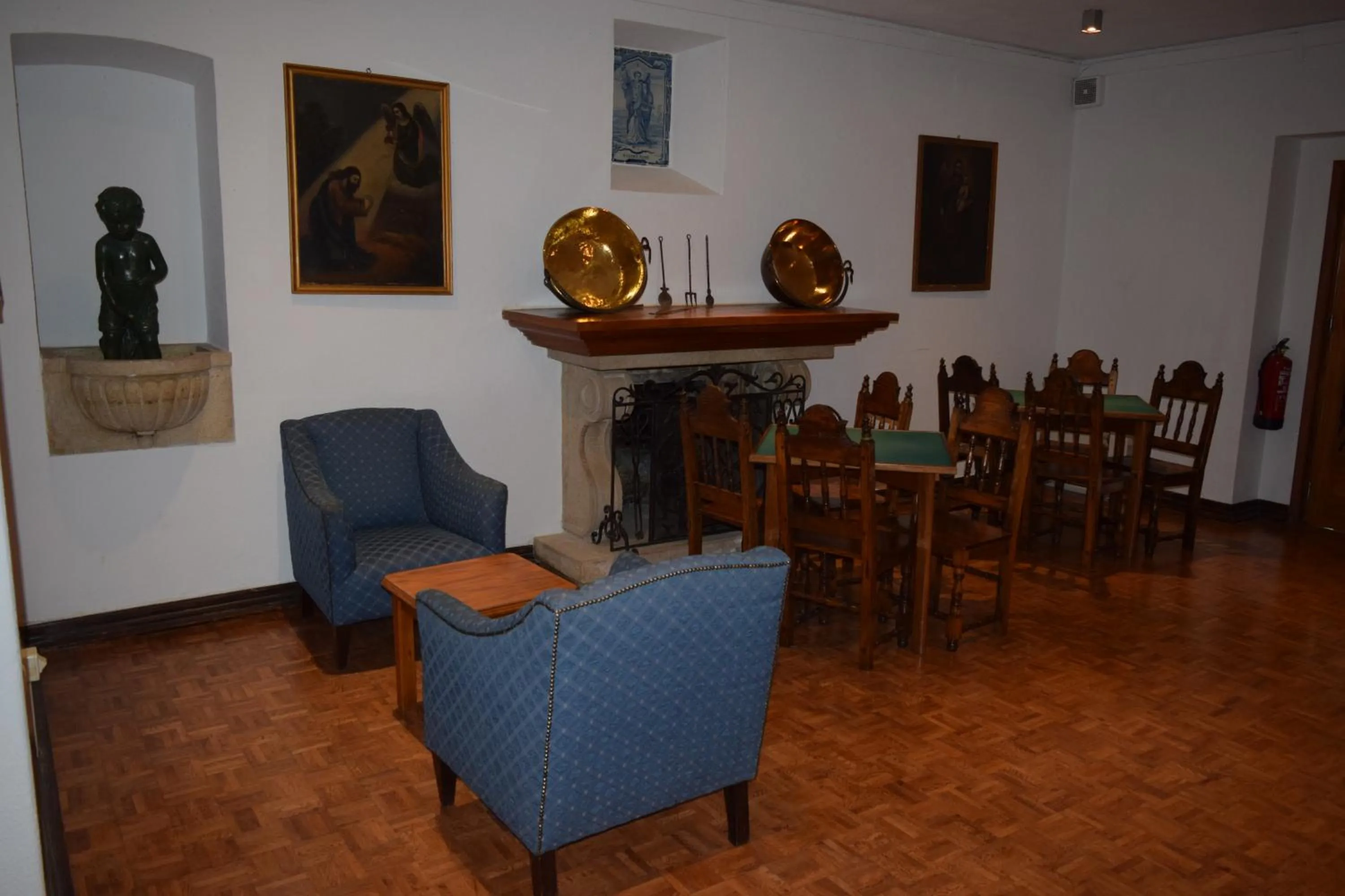 Lounge or bar in INATEL Castelo De Vide