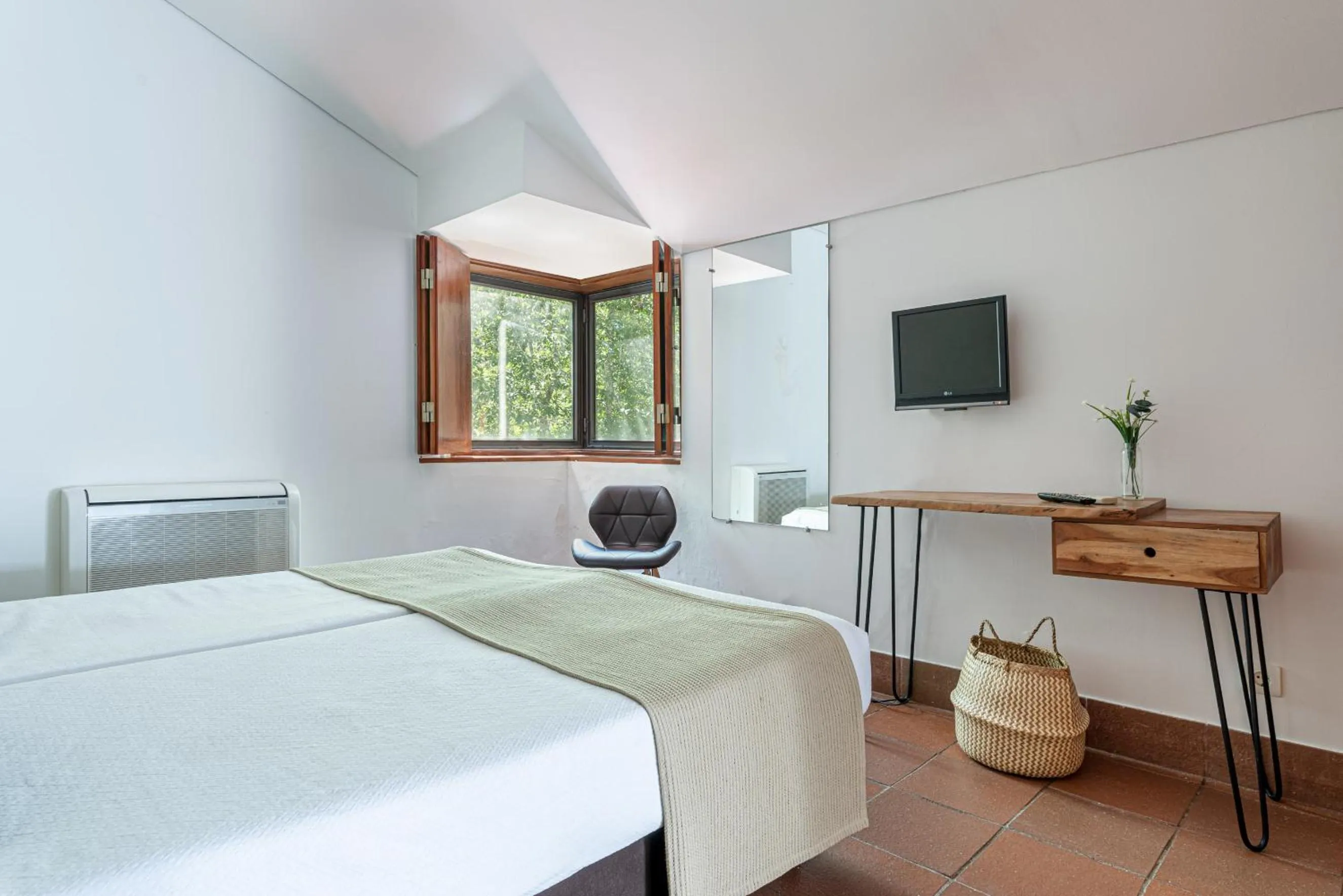 Bedroom, Bed in Alamal River Club