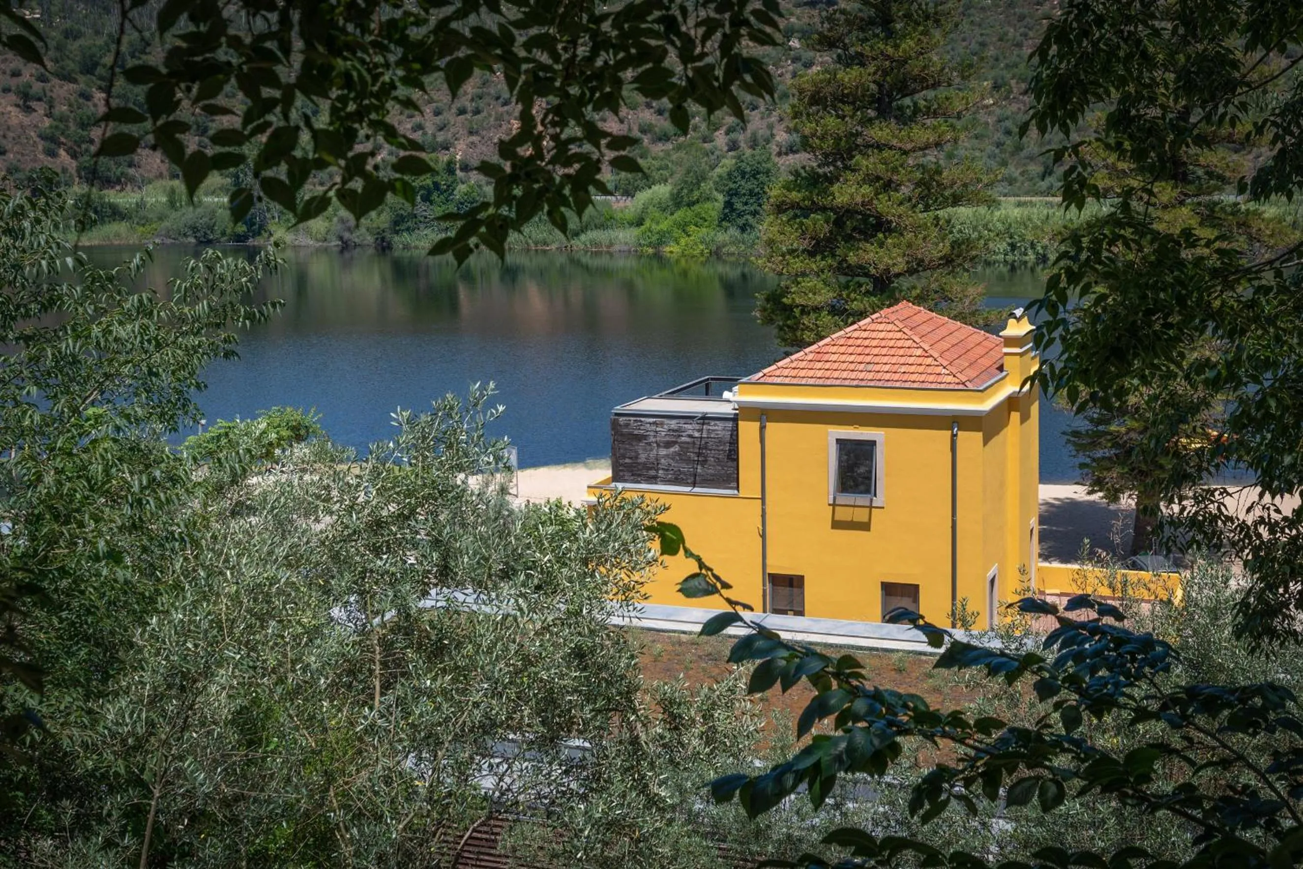 Property building in Alamal River Club