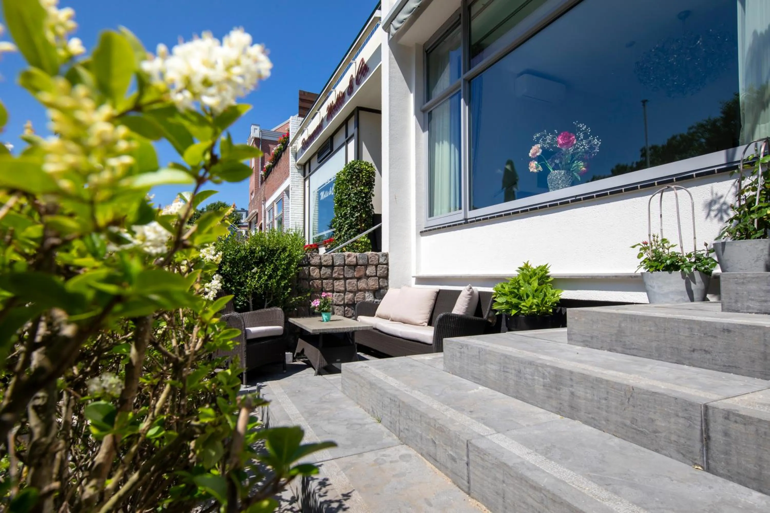 Patio in Hotel La Rosa Amsterdam Beach