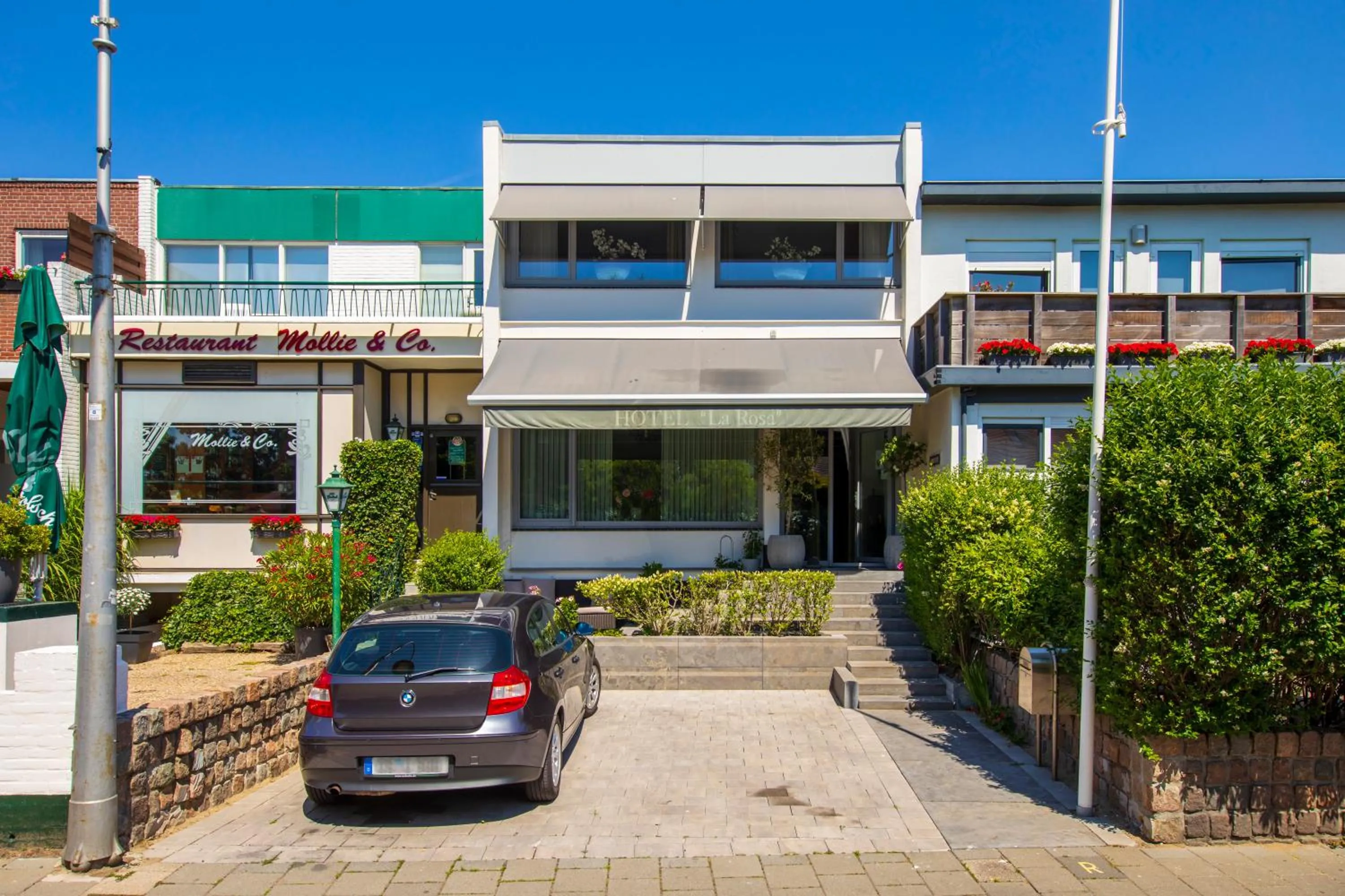 Property building in Hotel La Rosa Amsterdam Beach