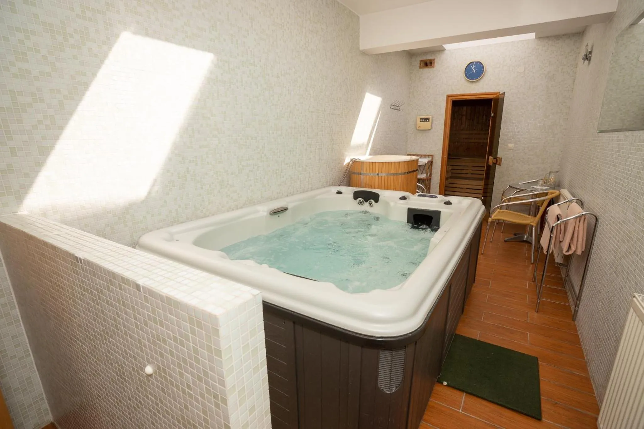 Hot Tub in Hotel Dominika