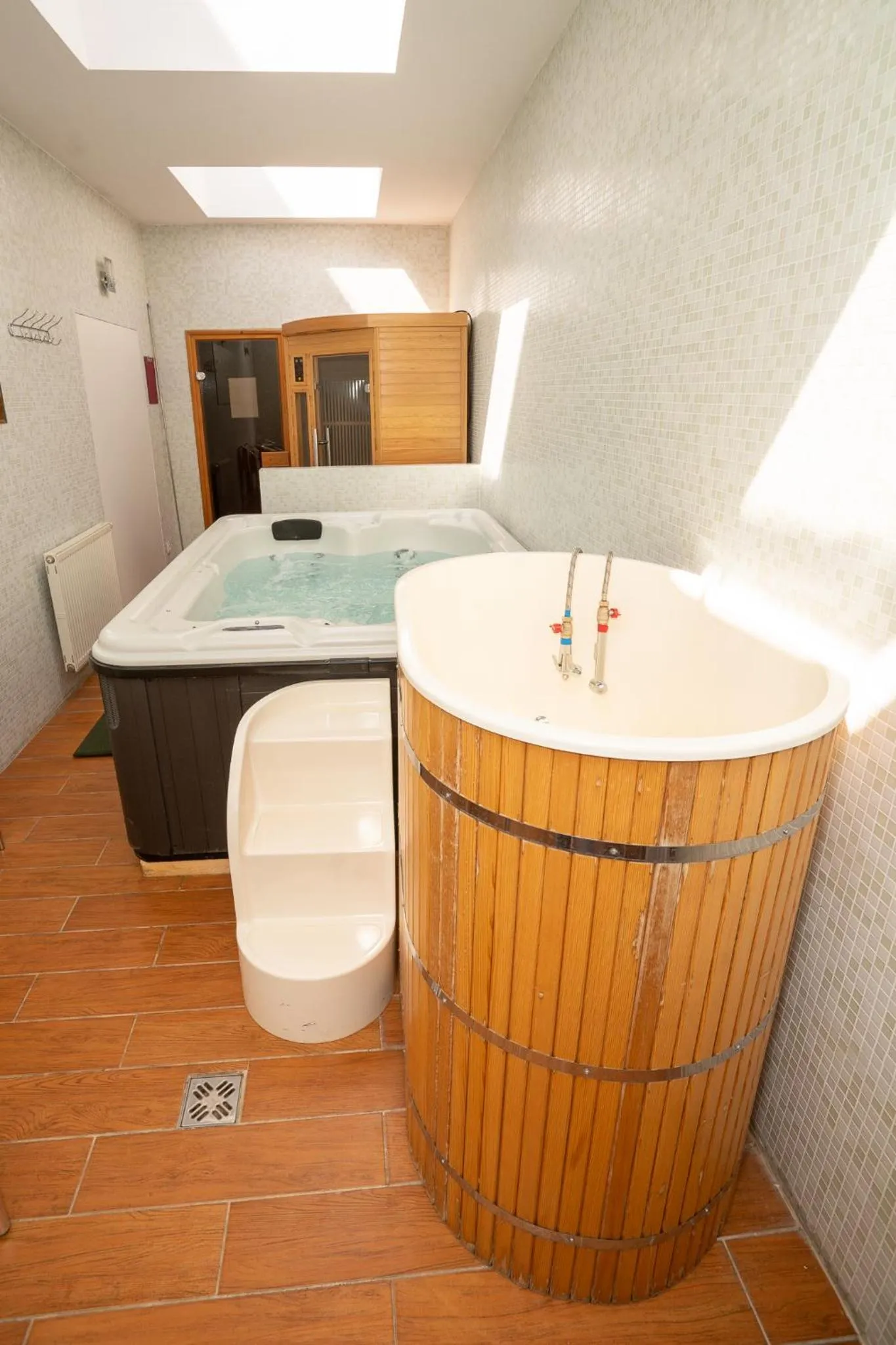 Hot Tub in Hotel Dominika