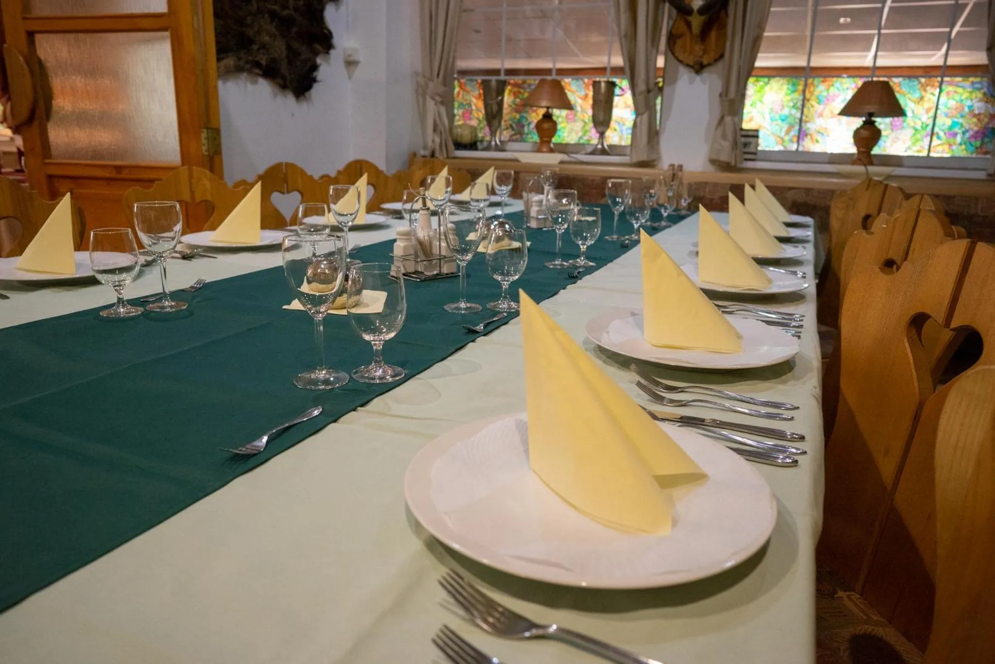 Restaurant/places to eat in Hotel Dominika