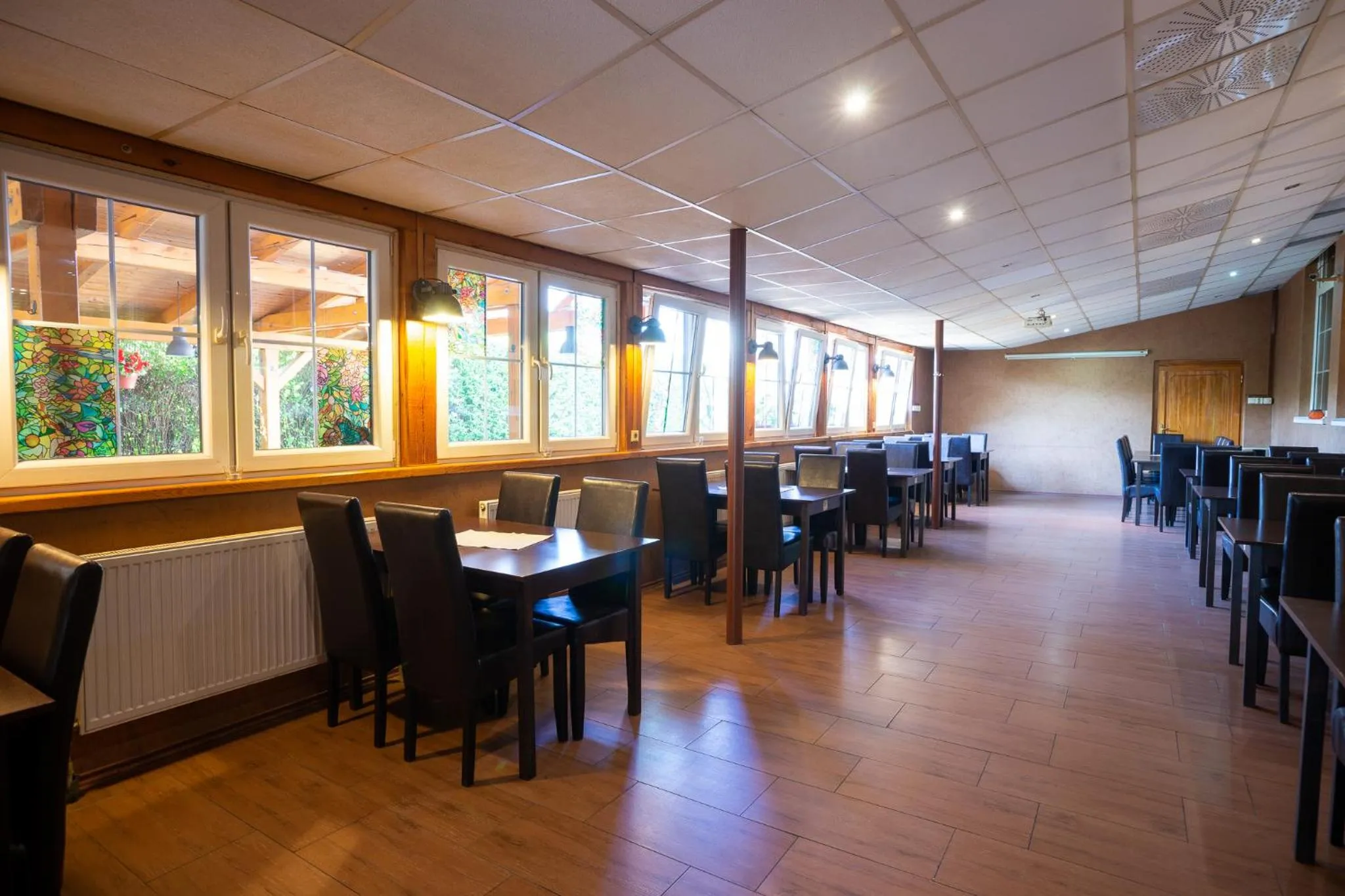 Restaurant/places to eat in Hotel Dominika