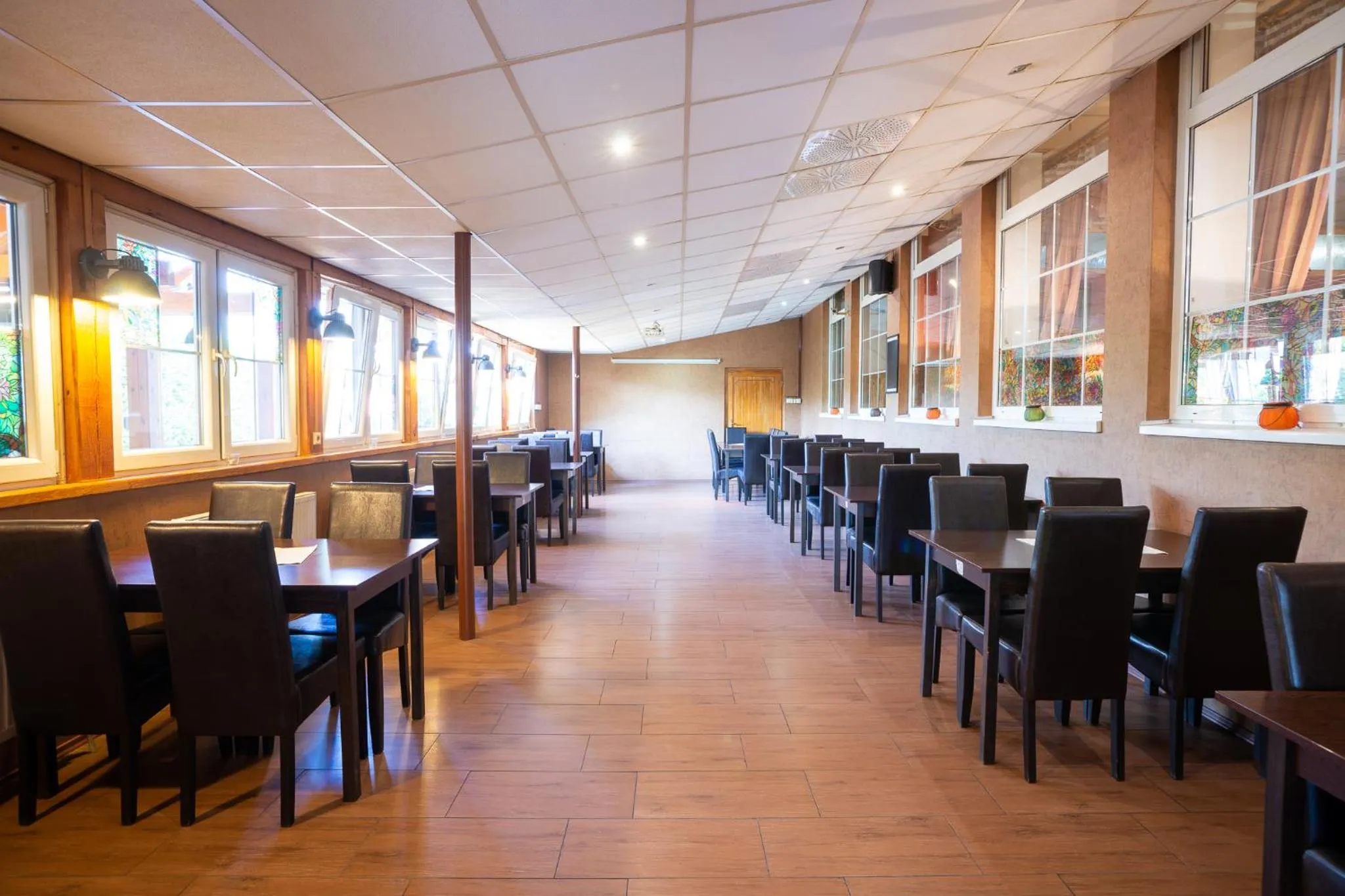 Restaurant/places to eat in Hotel Dominika