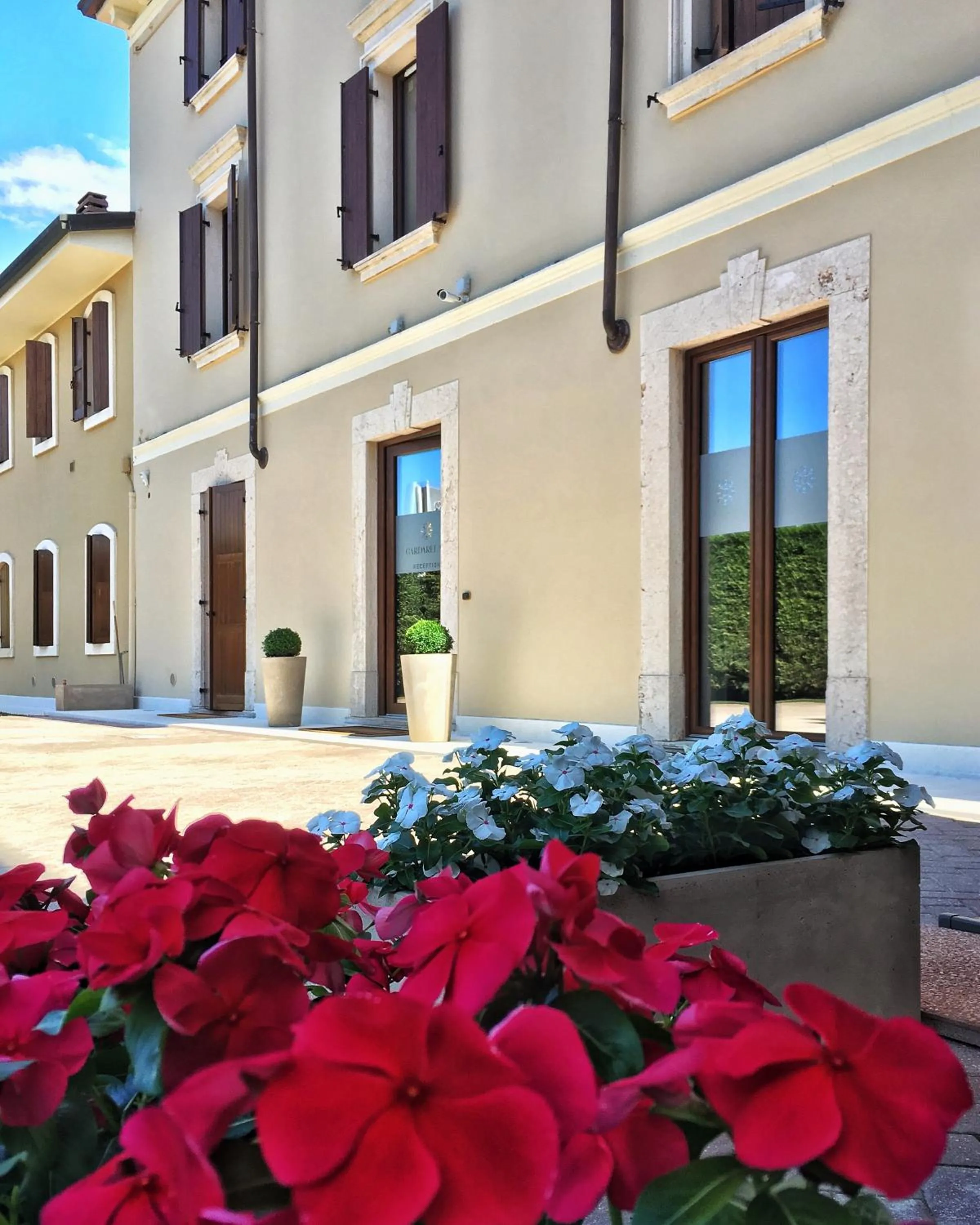 Property building in Garda Relais
