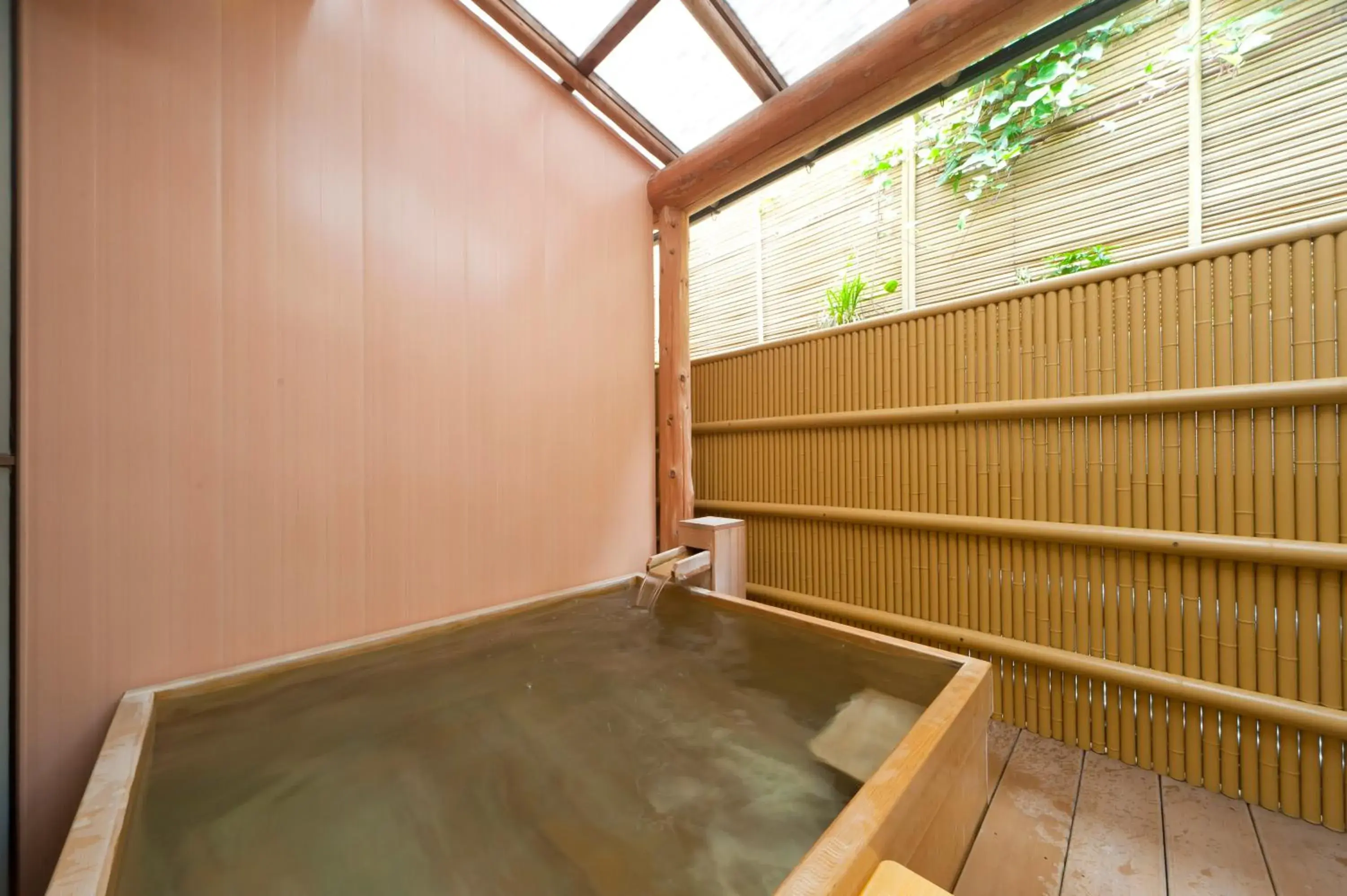 Room with Tatami Area and Open-Air Hot Spring in Tagawa Ryusenkaku Room with Tatami Area and Open-Air Hot Spring in Tagawa Ryusenkaku