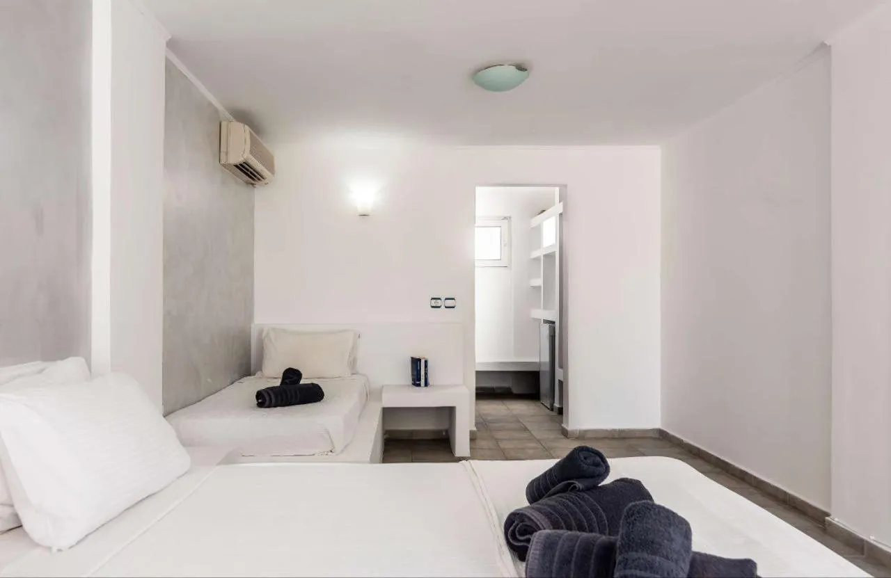 Bed in Lagada Beach Hotel