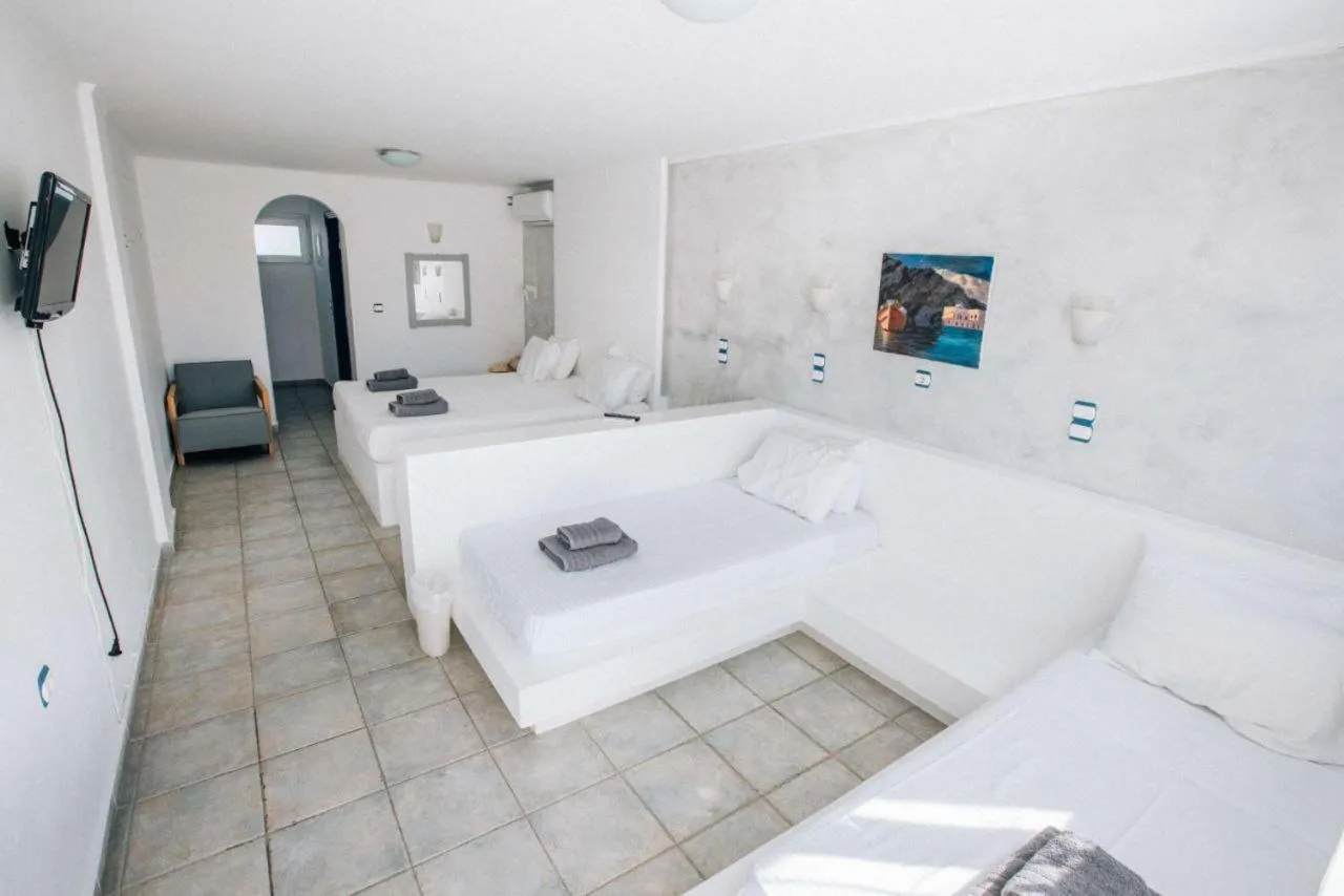 Bed in Lagada Beach Hotel