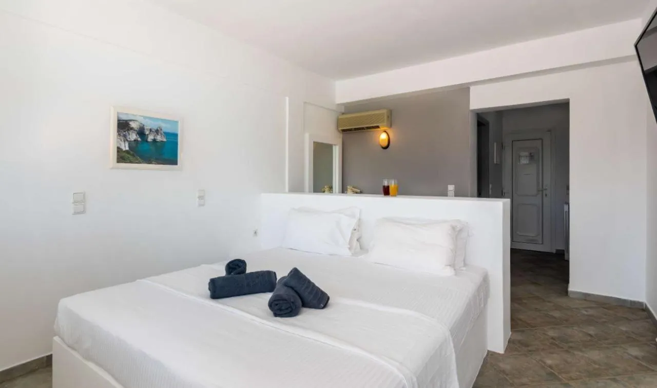 Bed in Lagada Beach Hotel