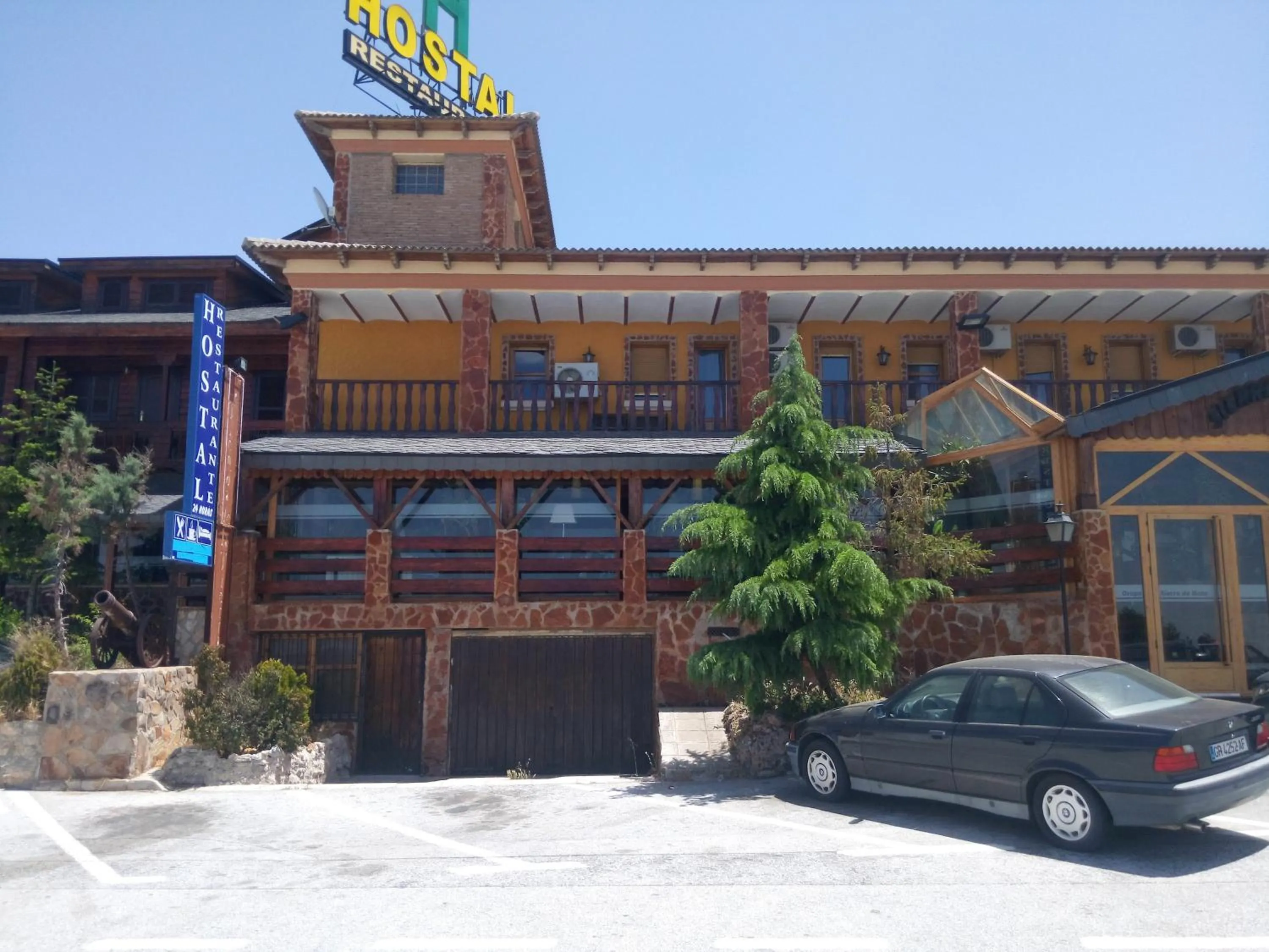 Property building in Hostal Sierra De Baza