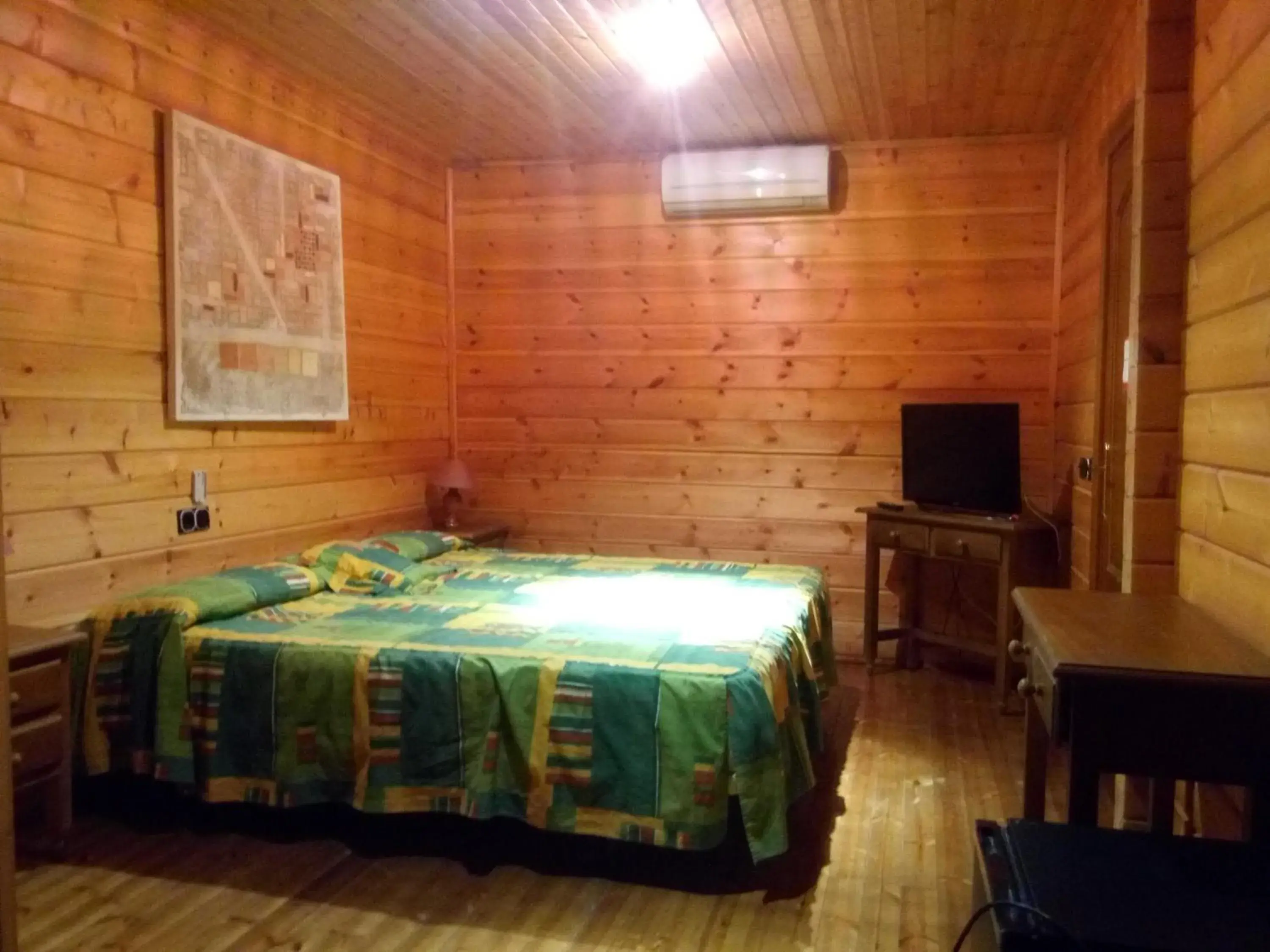 Budget Twin Room in Hostal Sierra De Baza Budget Twin Room in Hostal Sierra De Baza