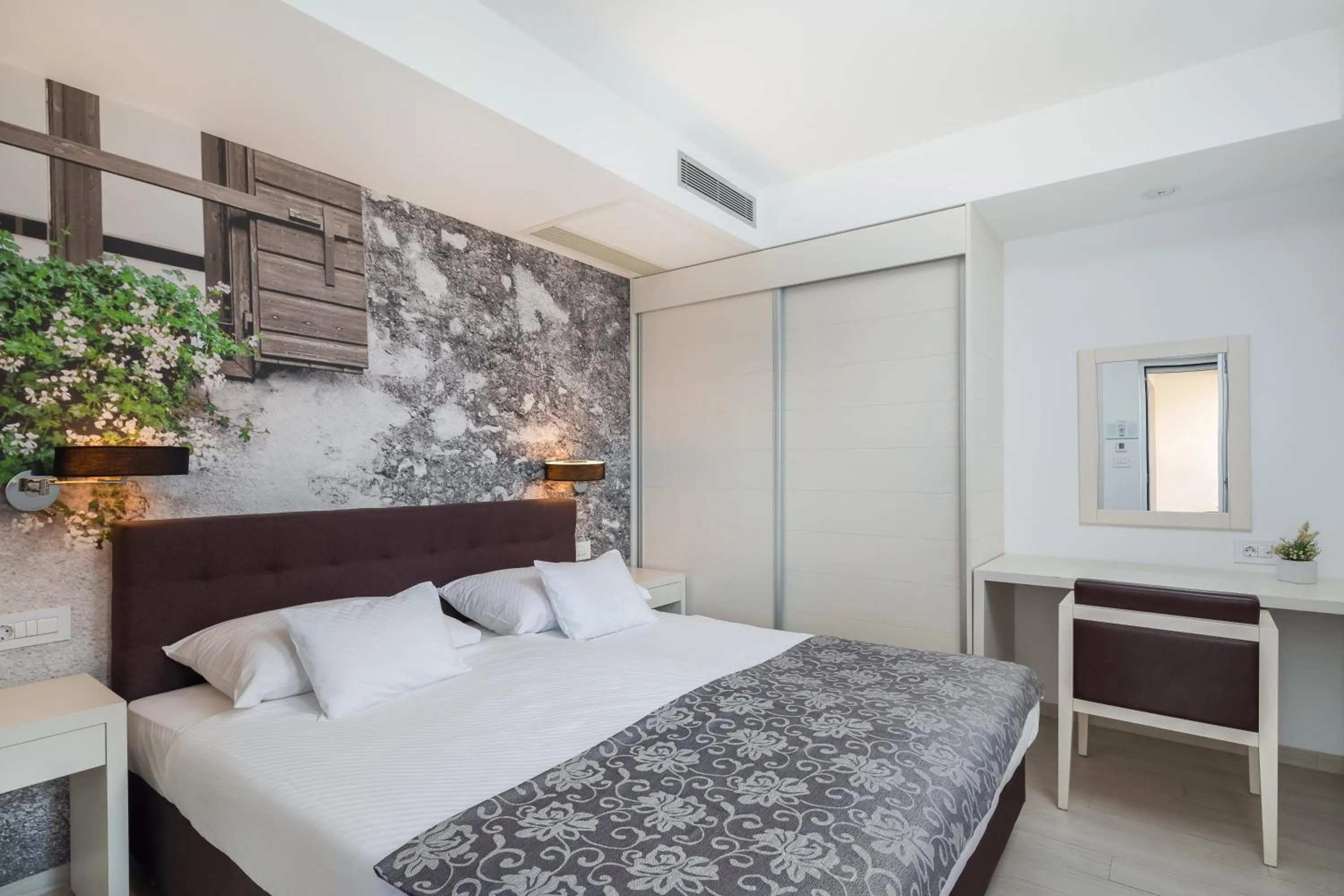 Bed in Hotel Tamaris