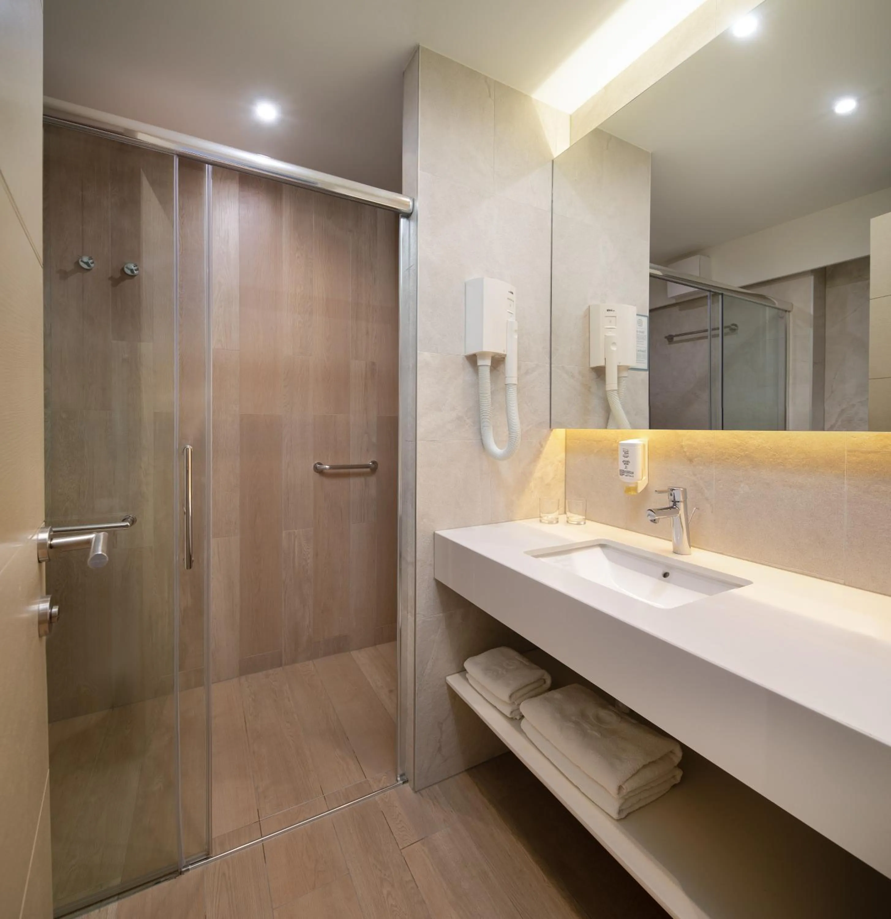 Bathroom in Hotel Tamaris