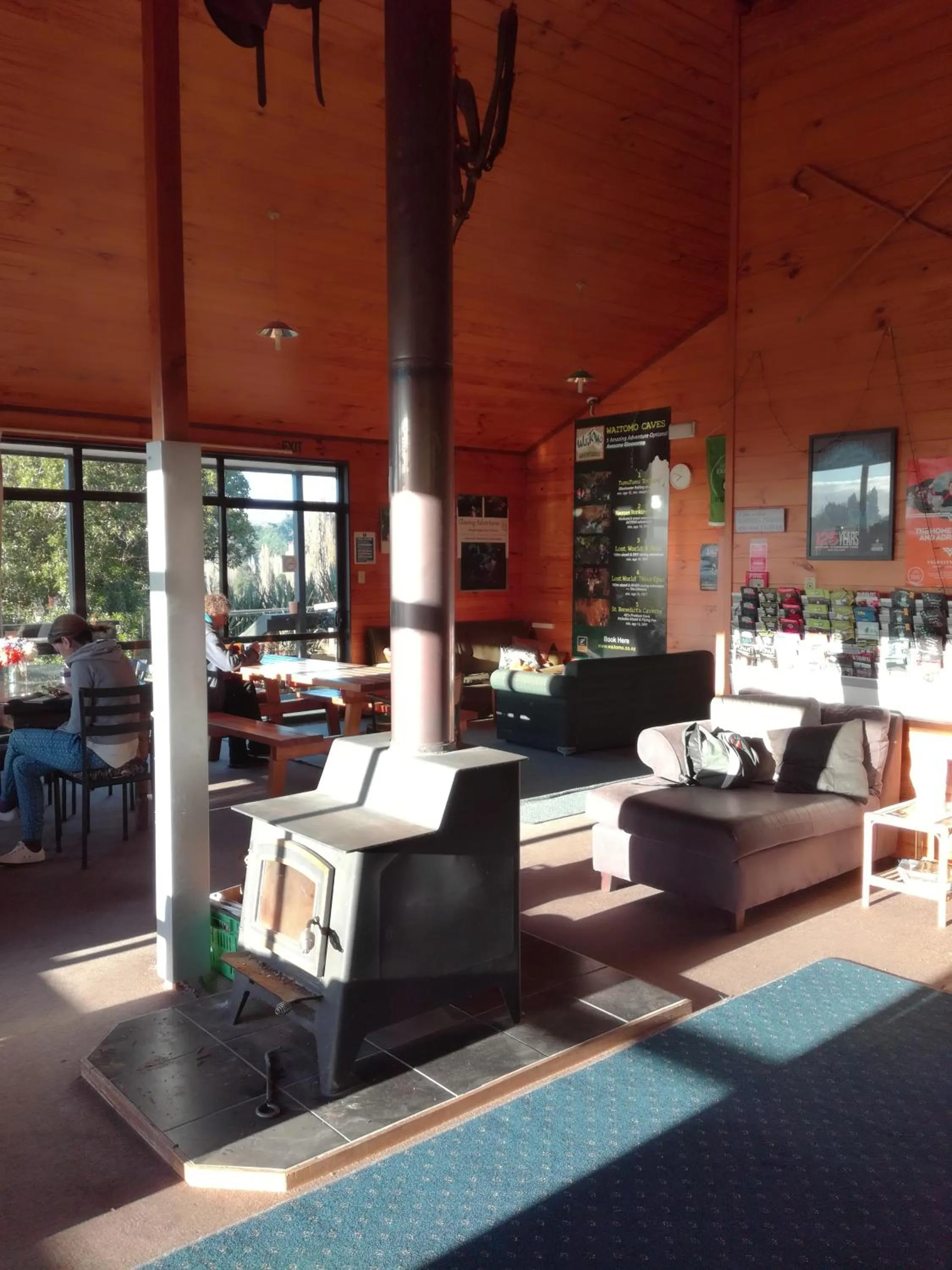 Communal lounge/ TV room in JunoHall Backpackers