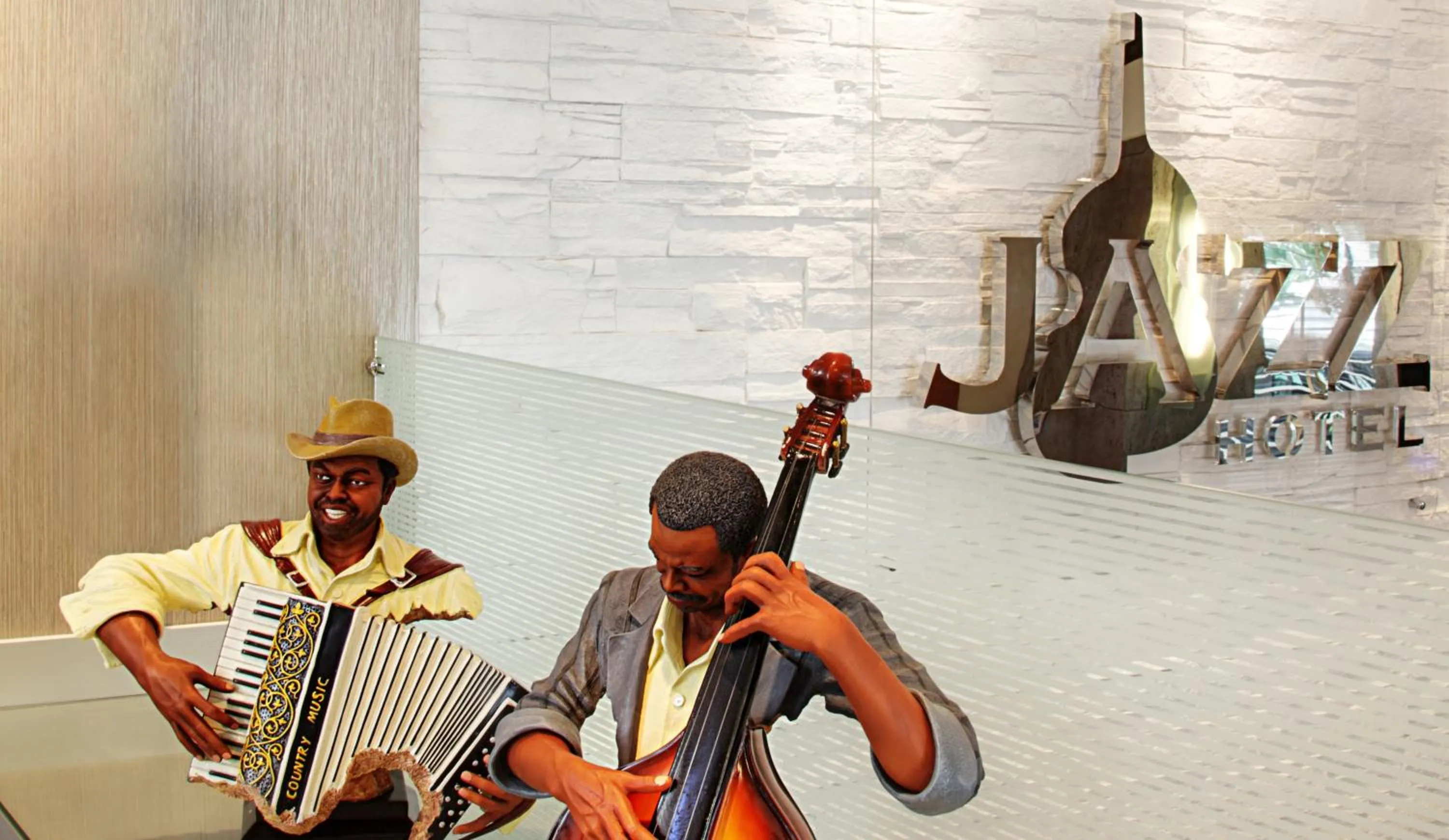 Communal lounge/ TV room in Jazz Hotel Nisantasi