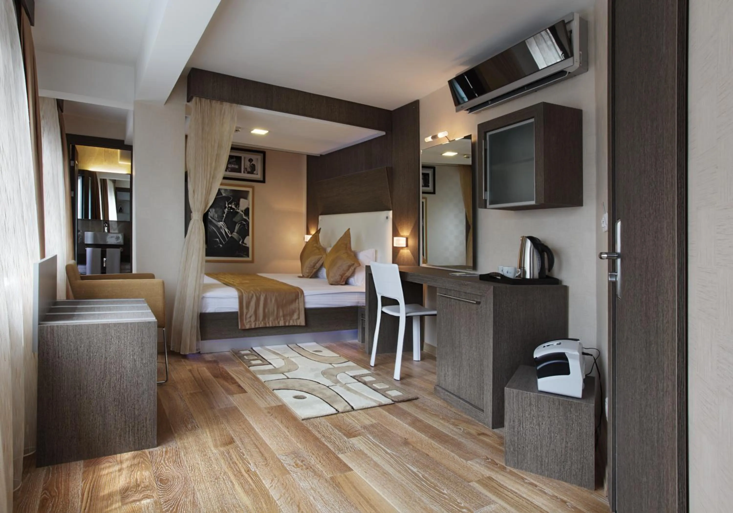 Coffee/tea facilities, Bed in Jazz Hotel Nisantasi