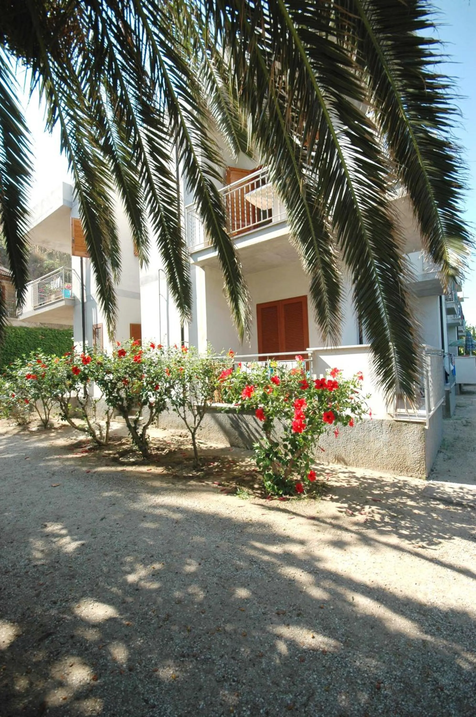 Property building in Residence Limoneto