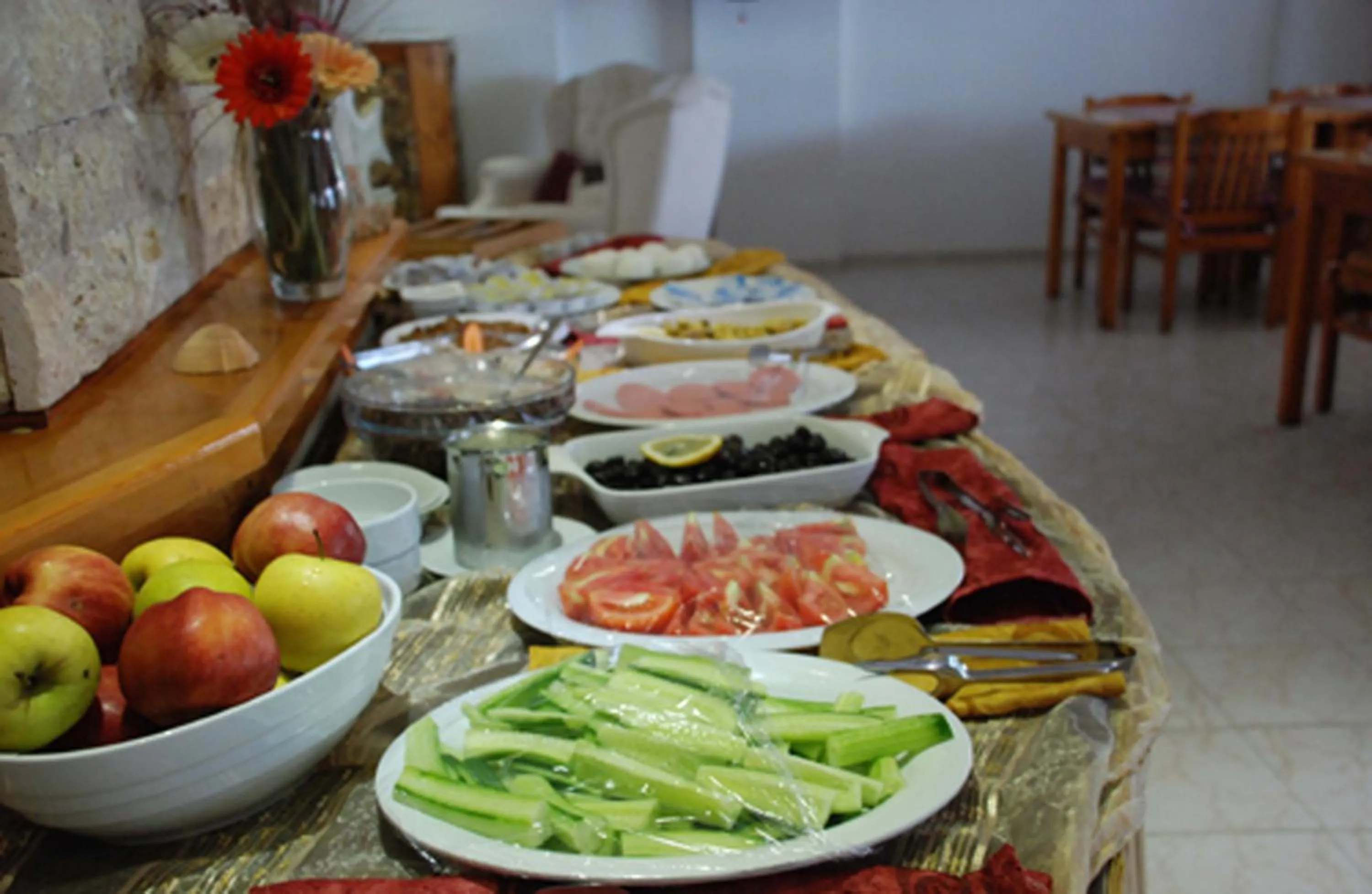 Buffet breakfast in Rain Hotel