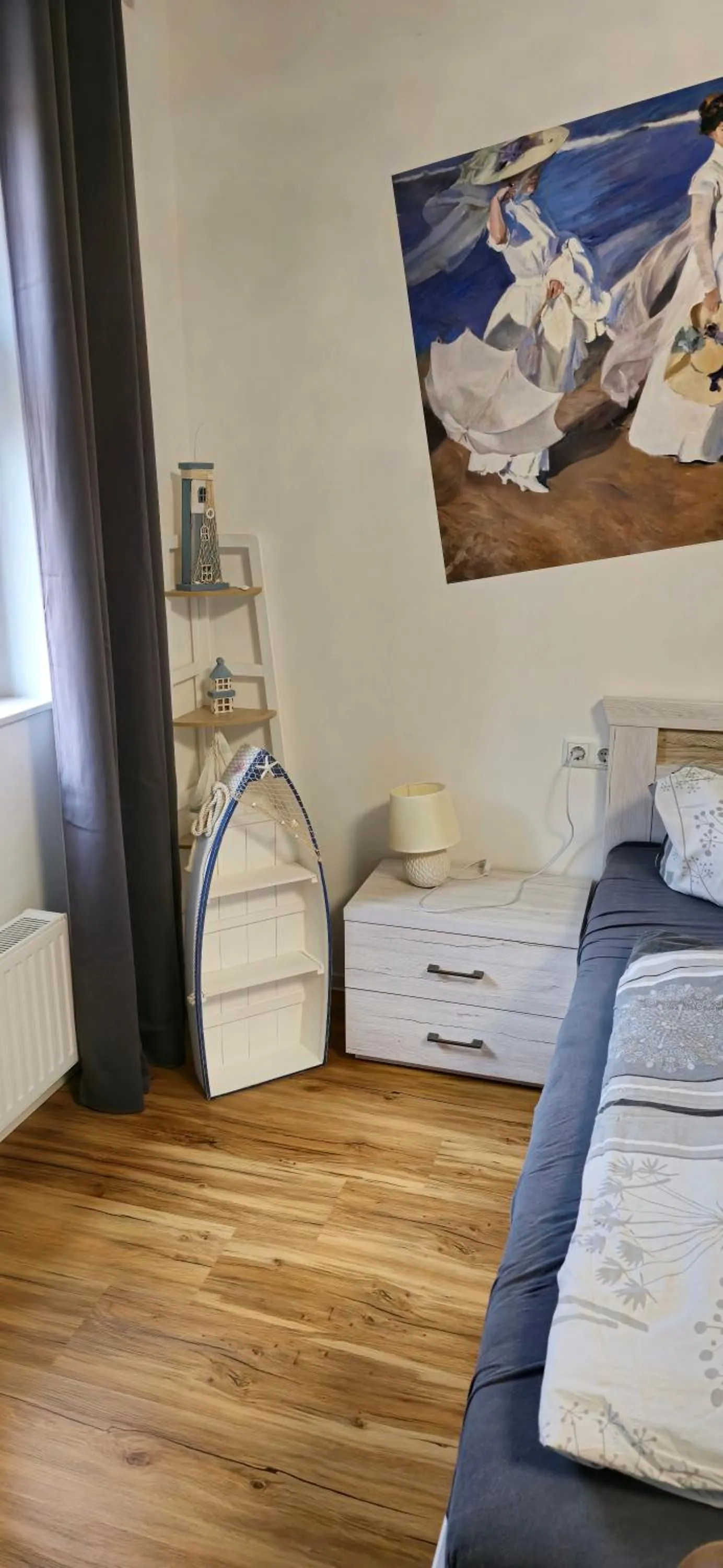 Night, Bed in Gwuni Mopera