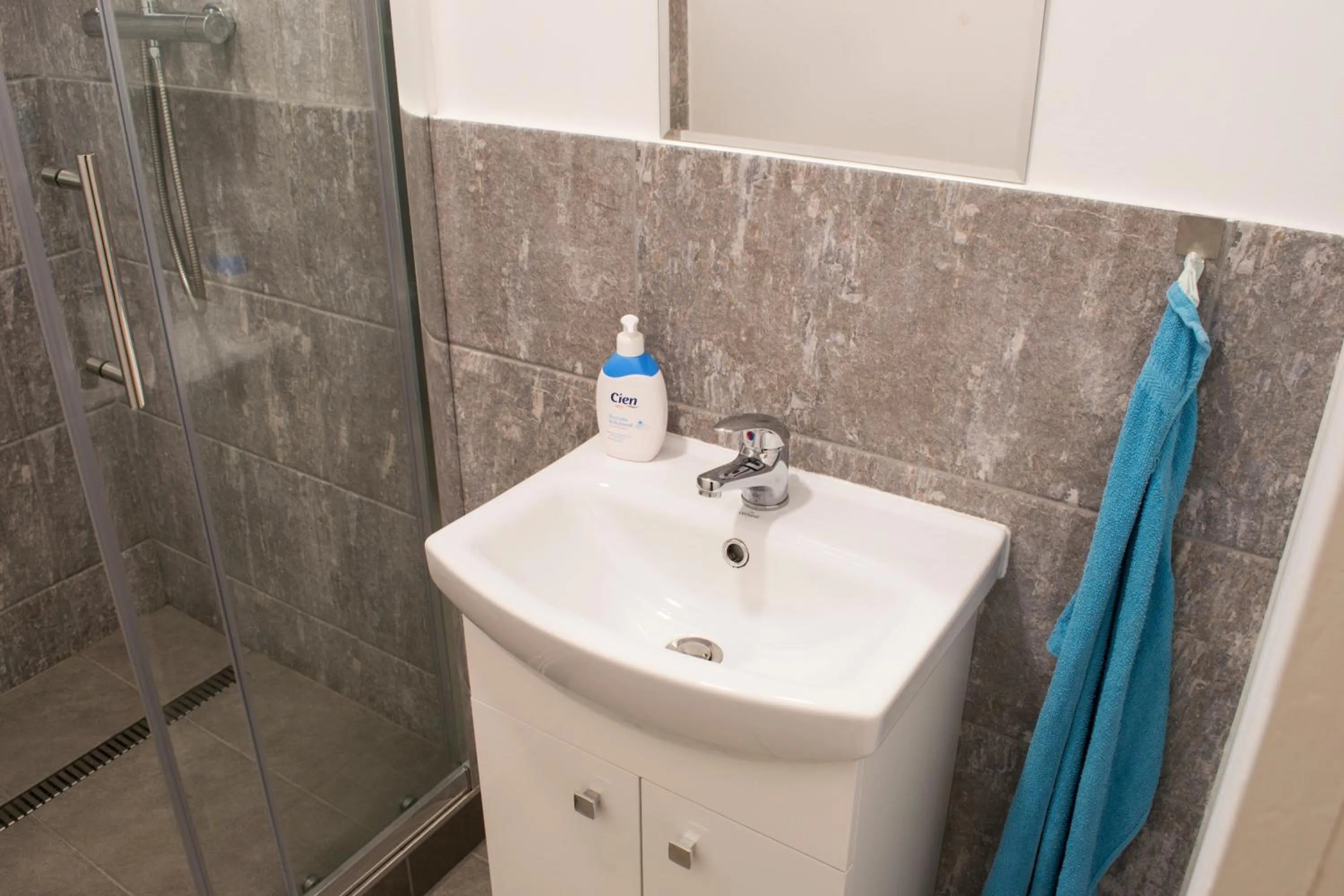 Bathroom in Gwuni Mopera