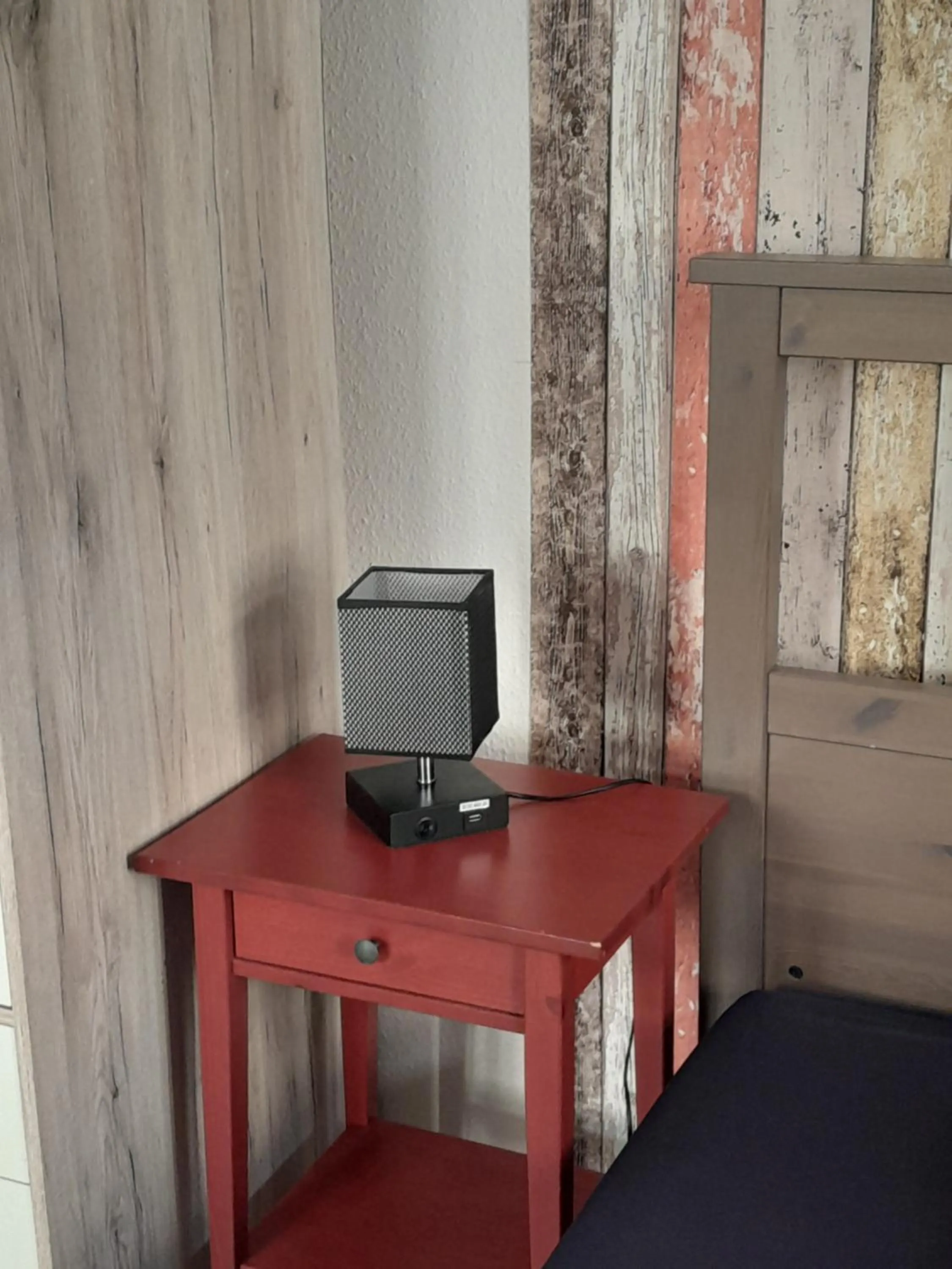 hair dresser in Gwuni Mopera