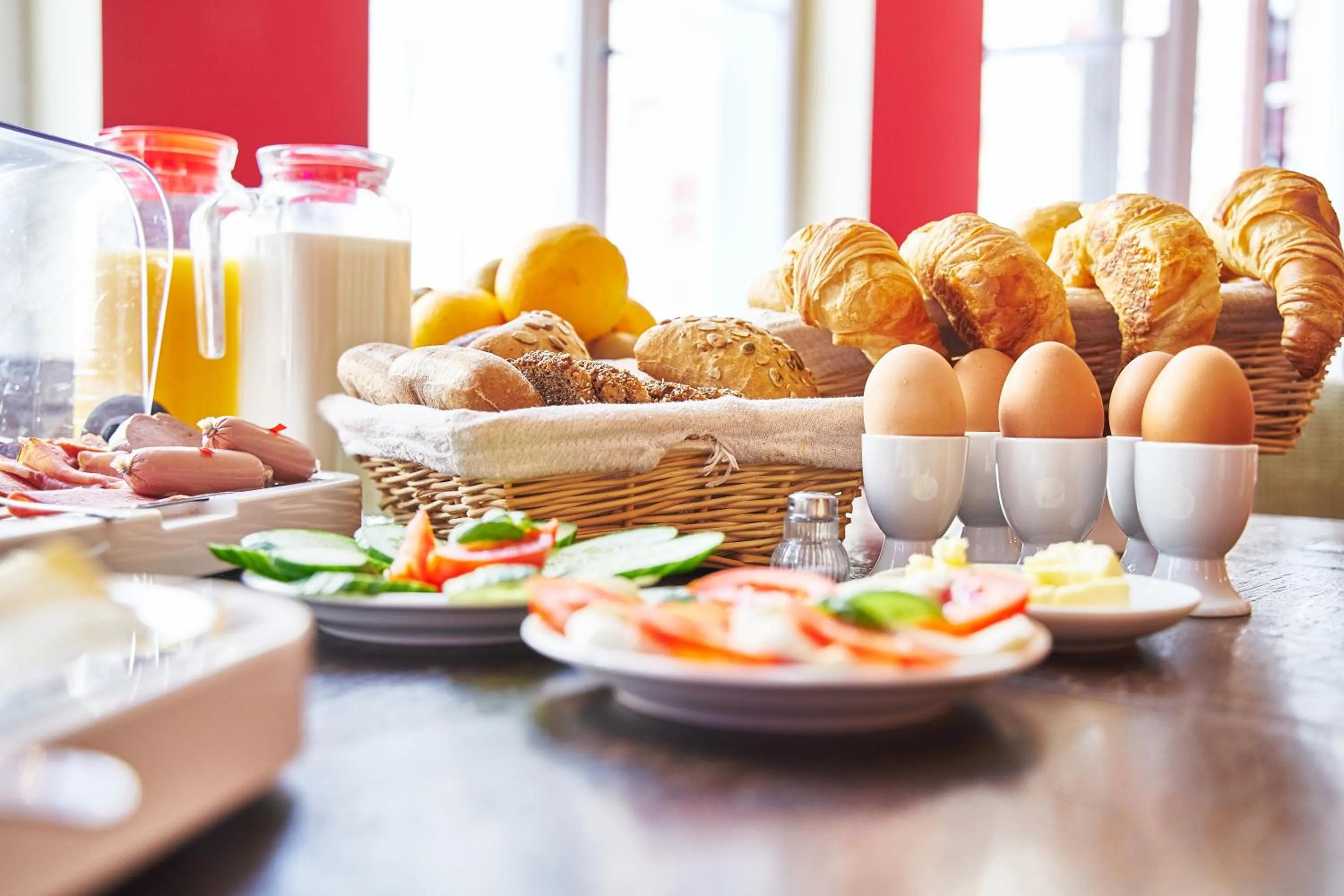 Buffet breakfast in Gwuni Mopera