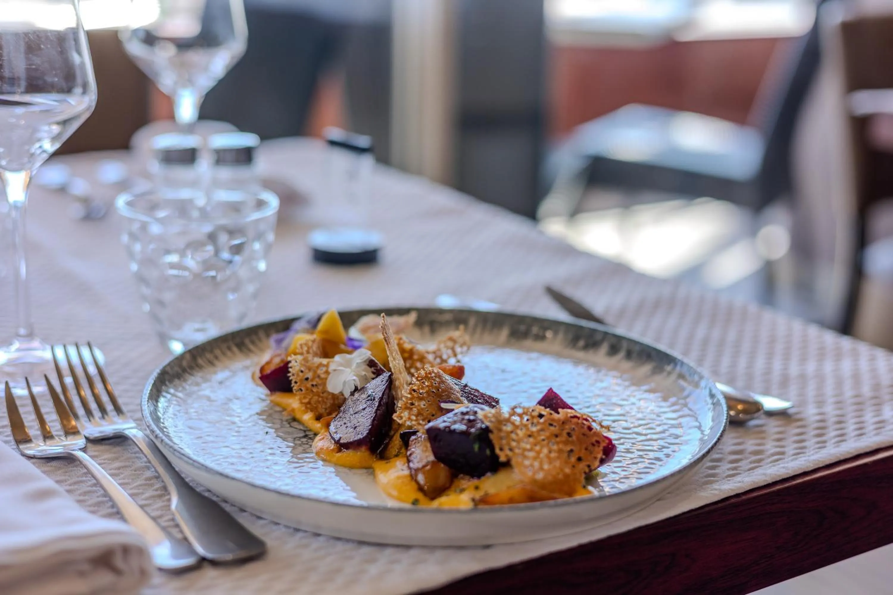 Food in Logis Hôtel & Restaurant Mediterranee