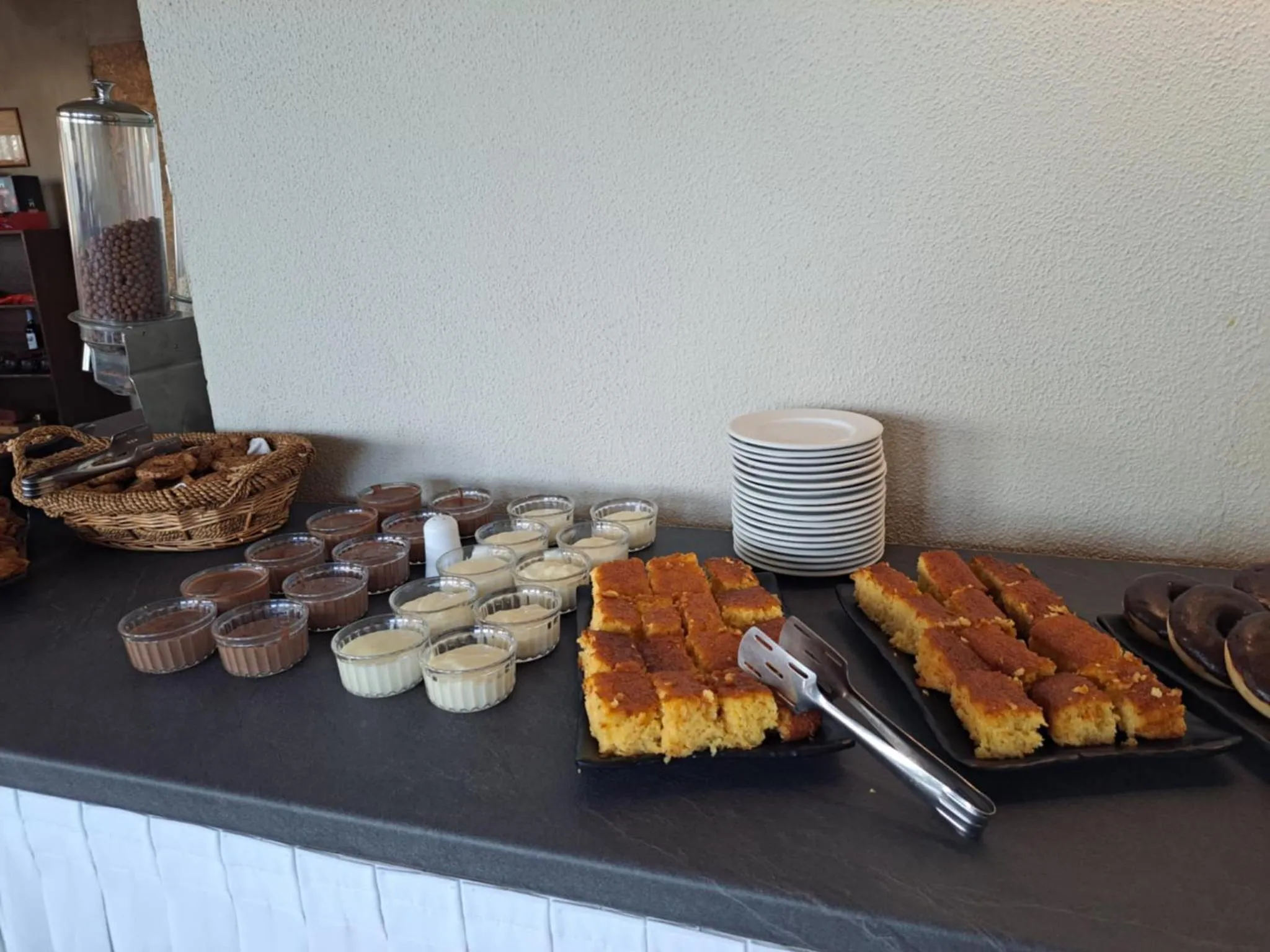 Breakfast in Hotel Atlantis