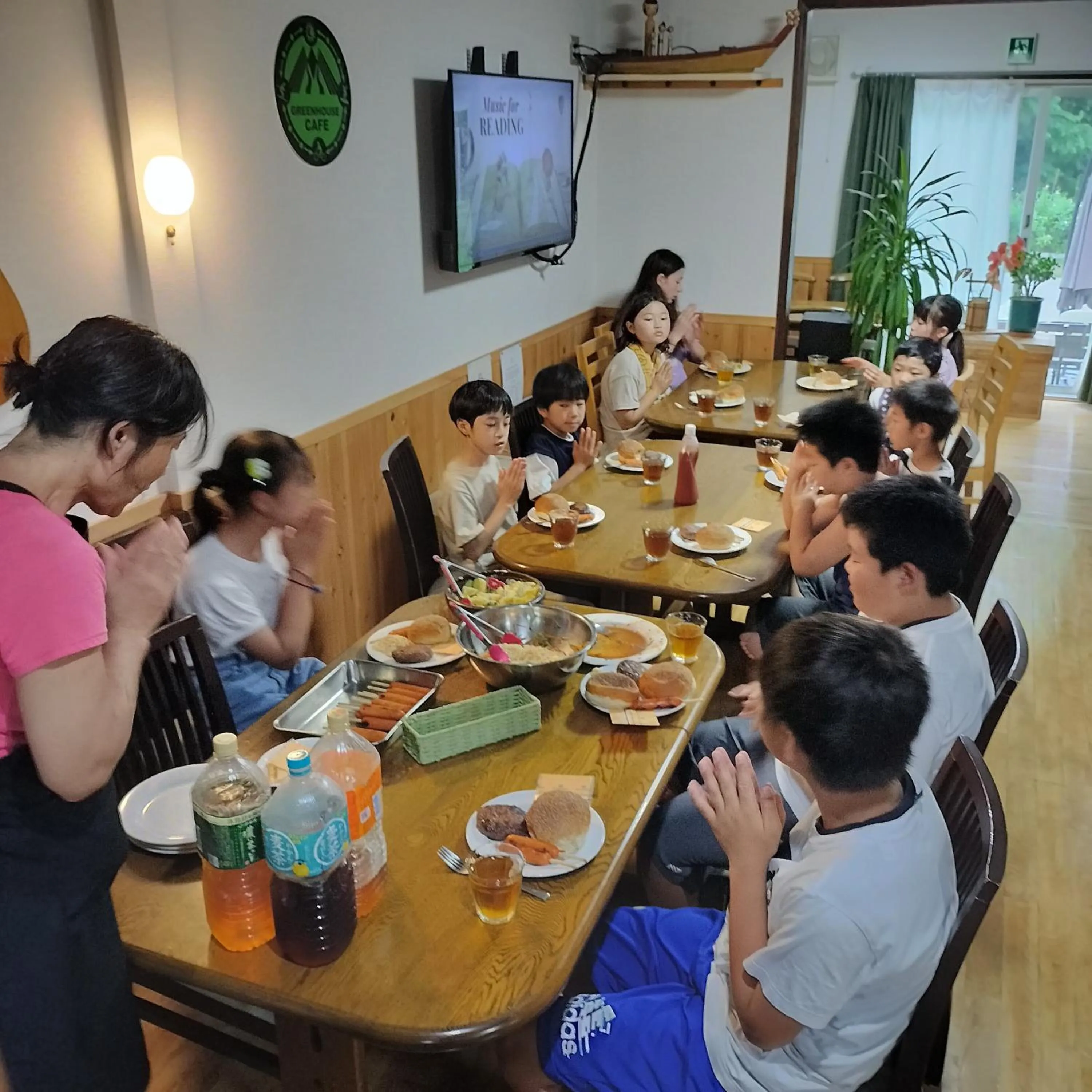 Restaurant/places to eat in Madarao Mountain Lodge