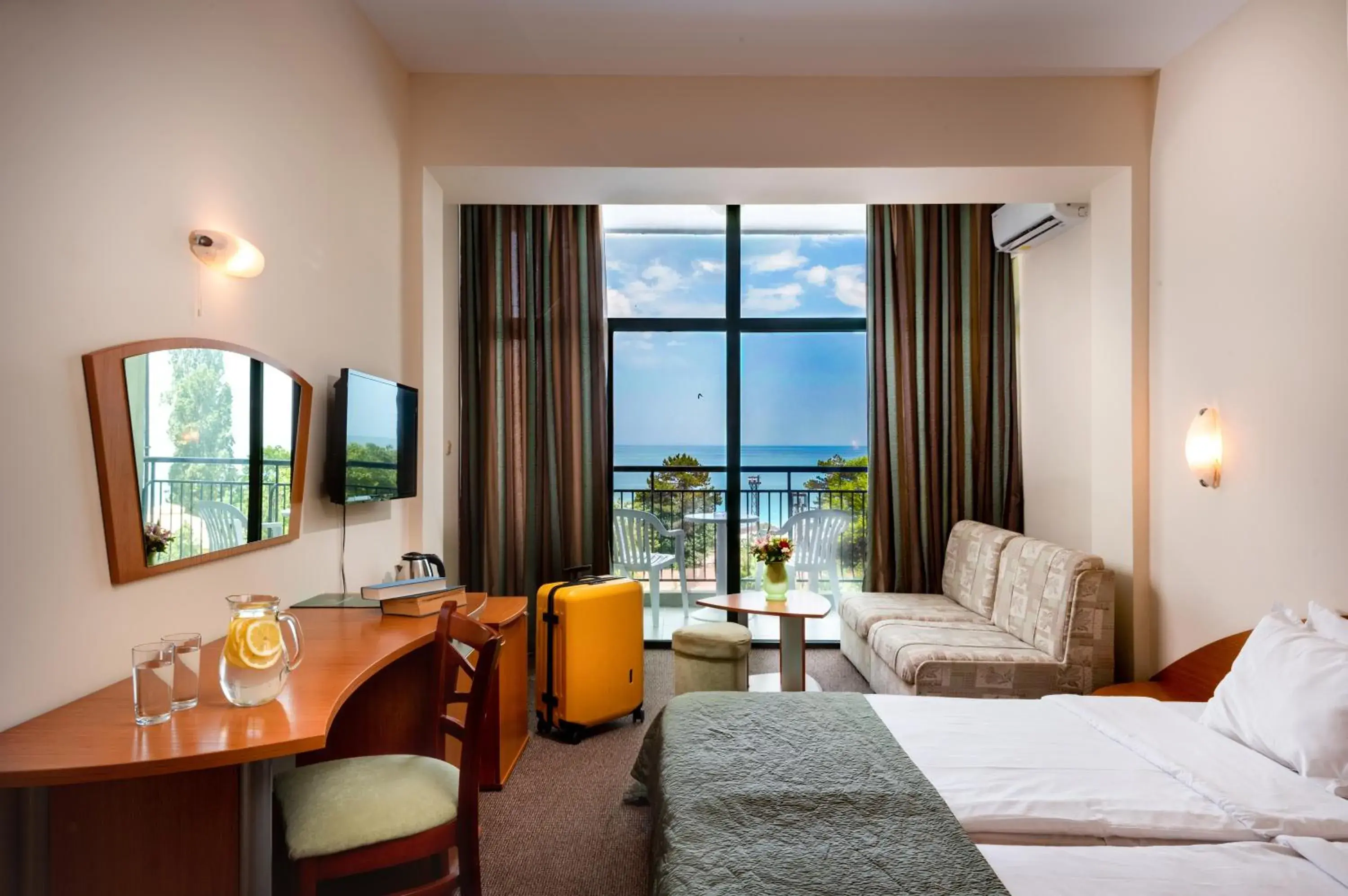 Twin Room with Balcony and Sea View - Free Beach Package in Palm Beach Hotel - All Inclusive with Free beach package & Private Beach Twin Room with Balcony and Sea View - Free Beach Package in Palm Beach Hotel - All Inclusive with Free beach package & Private Beach