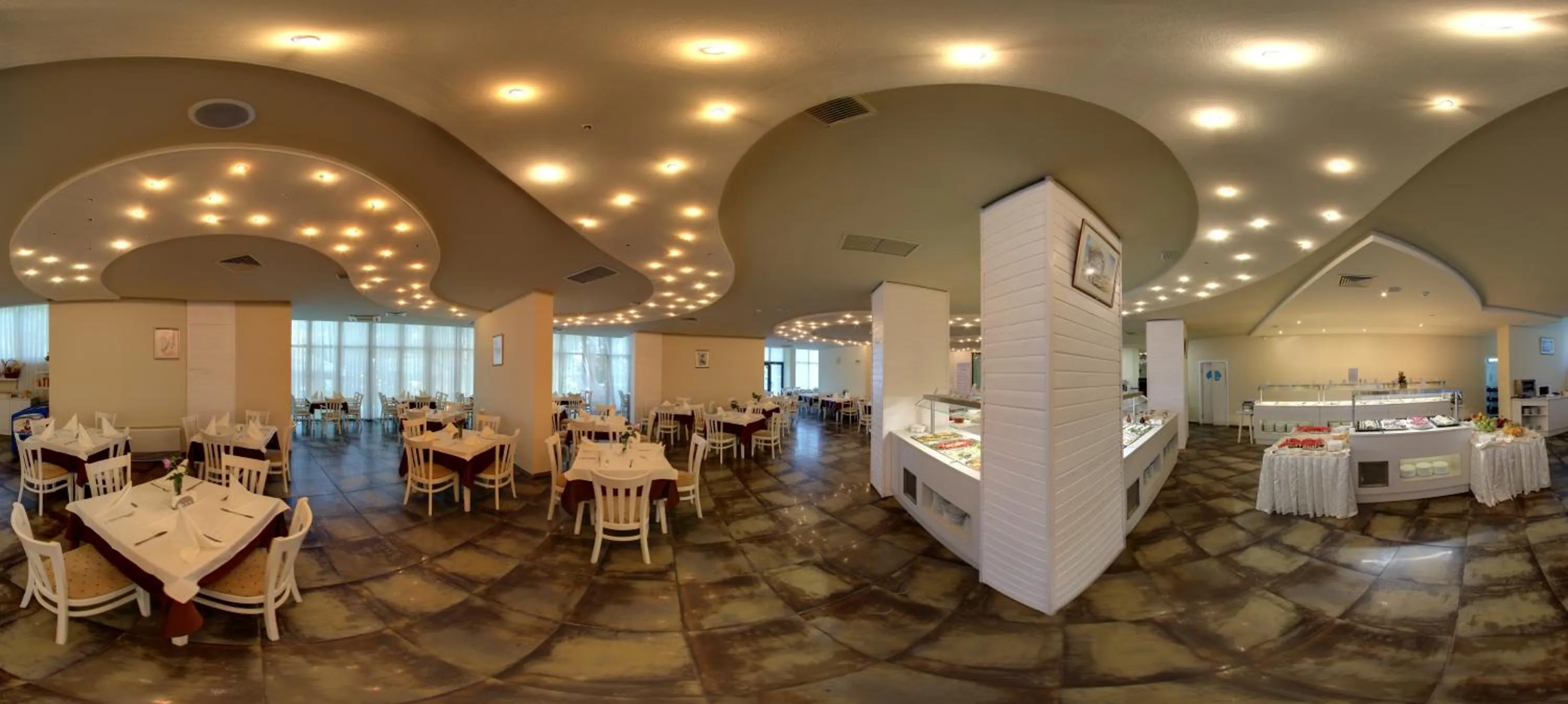 Restaurant/places to eat in Palm Beach Hotel - All Inclusive with Free beach package & Private Beach