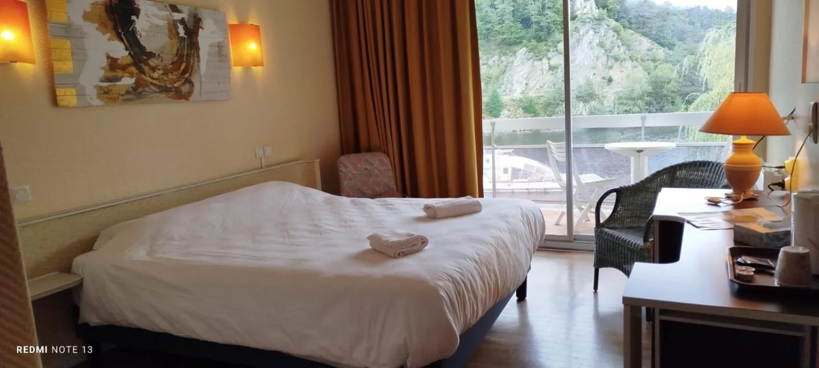 Bedroom, Bed in Garabit Hotel